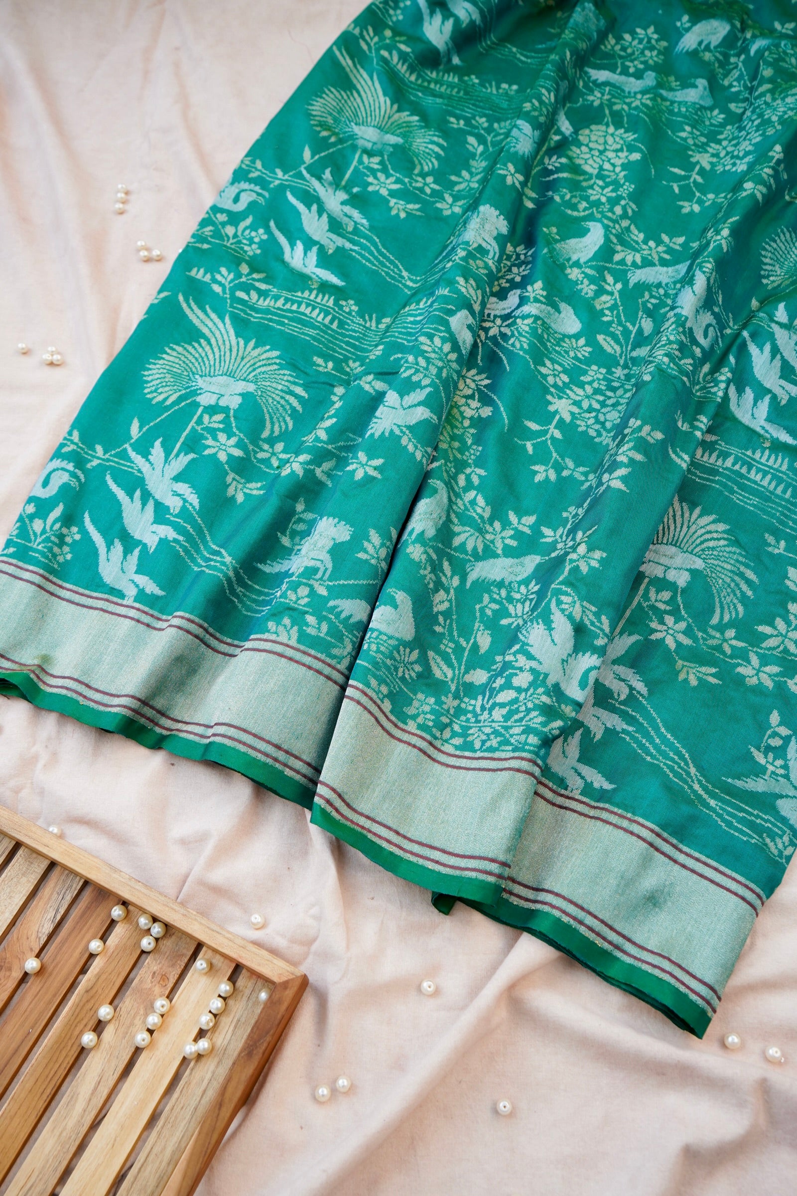 Handloom Pure Katan Silk Big Birds Banarasi Saree
