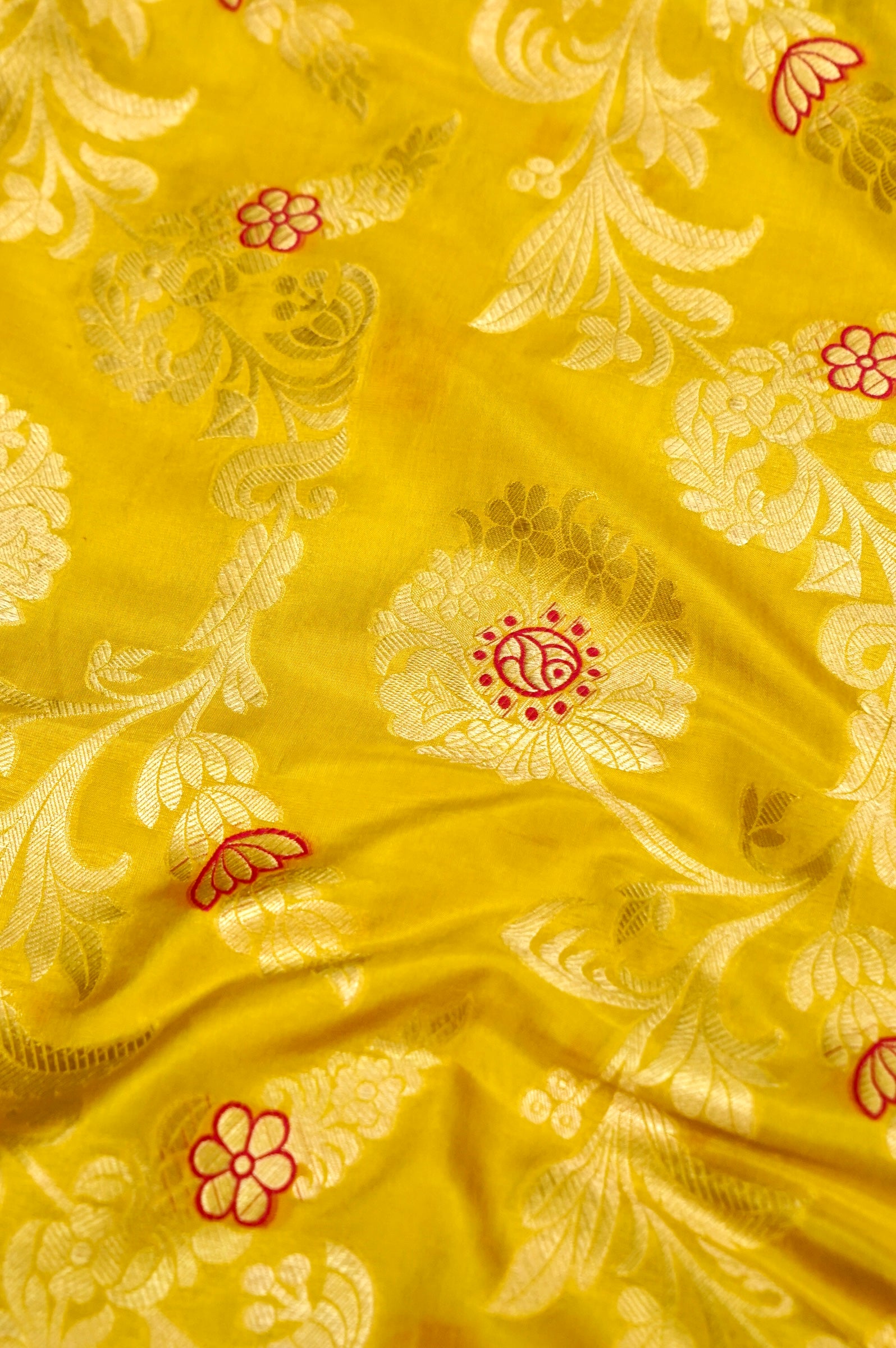 Pure Brocade Banarasi Chrysanthemum Jaal Fabric in Yellow - Khinkhwab