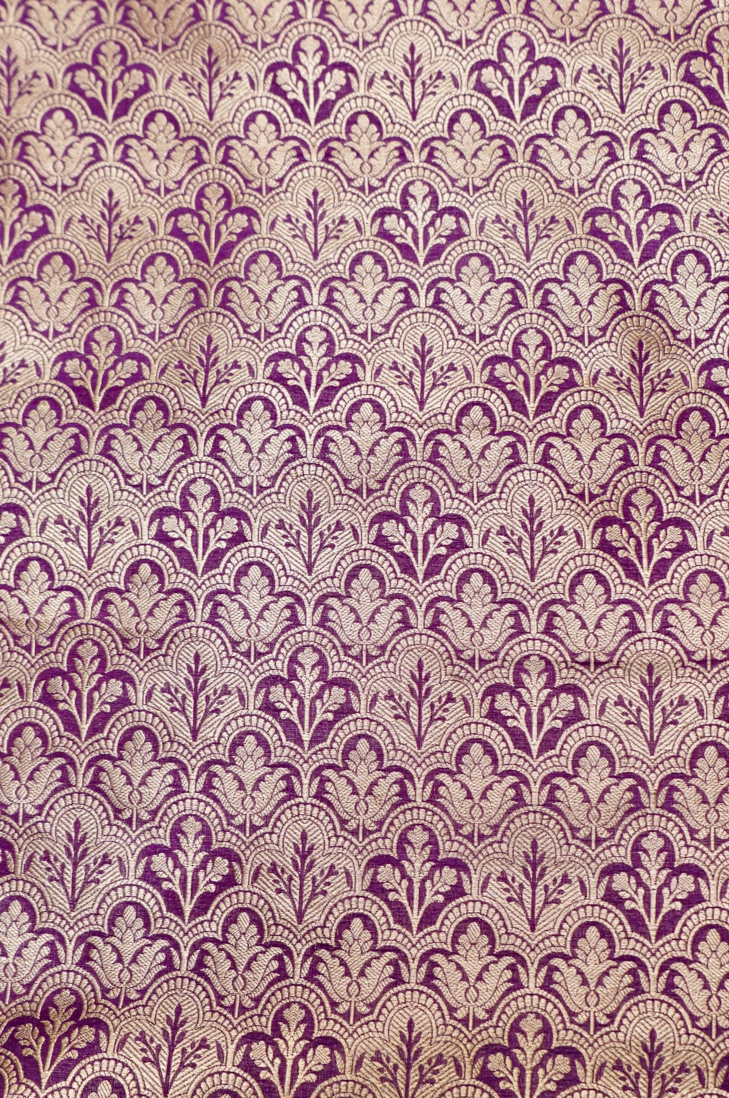 Pure Brocade Banarasi Scallop Jaal Fabric in Purple - Khinkhwab