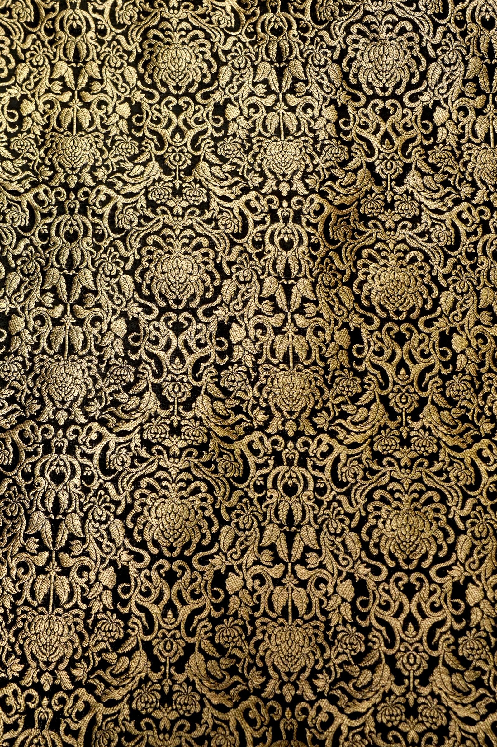 Pure Brocade Banarasi Arabesque Jaal Fabric in Black - Khinkhwab