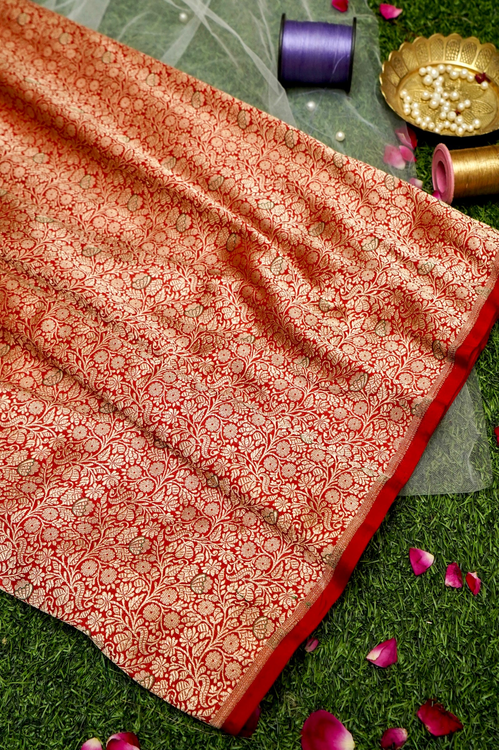 Pure Brocade Banarasi Bud Jaal Fabric in Red - Khinkhwab