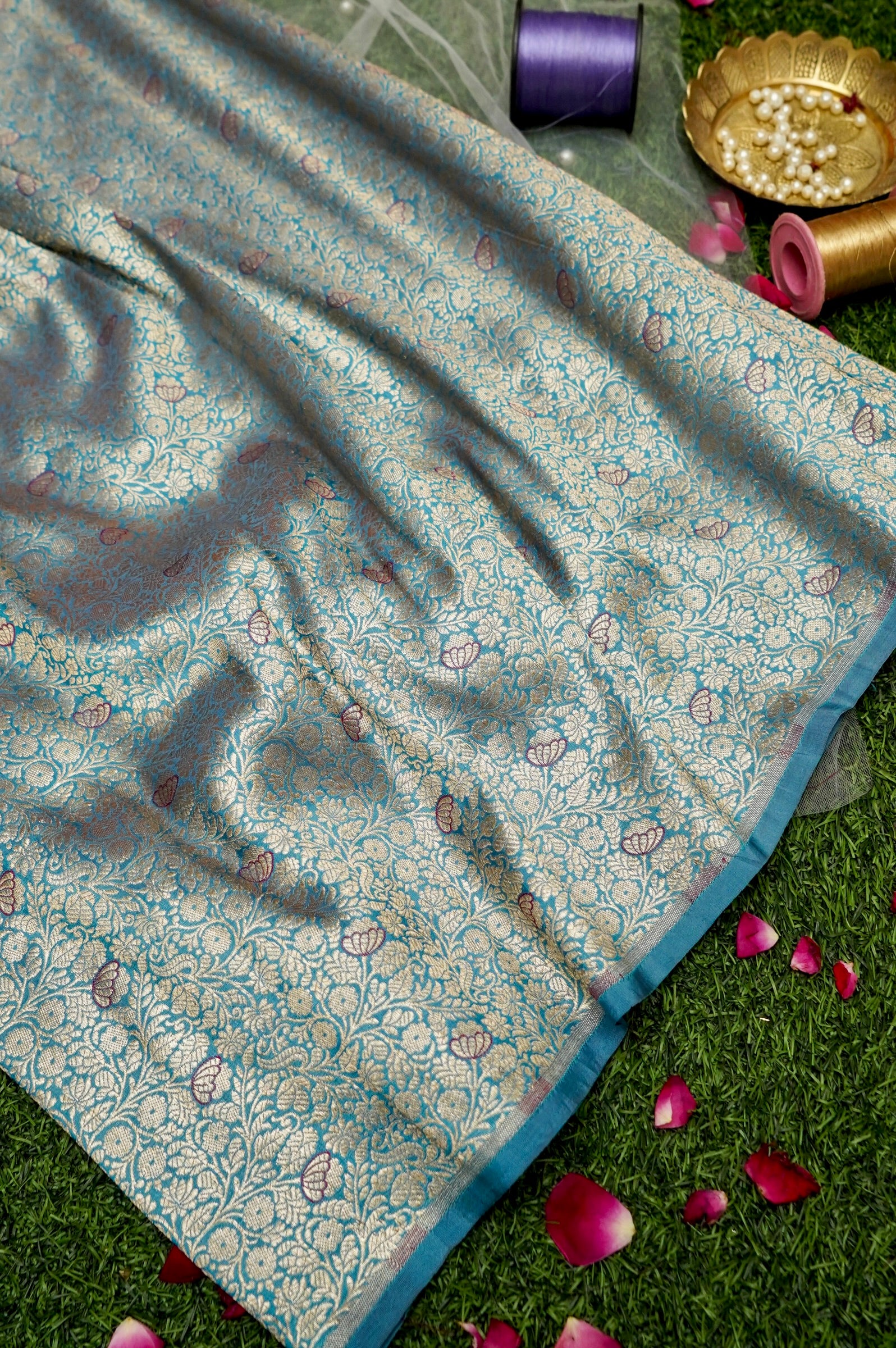 Pure Brocade Banarasi Bud Jaal Fabric in Blue - Khinkhwab