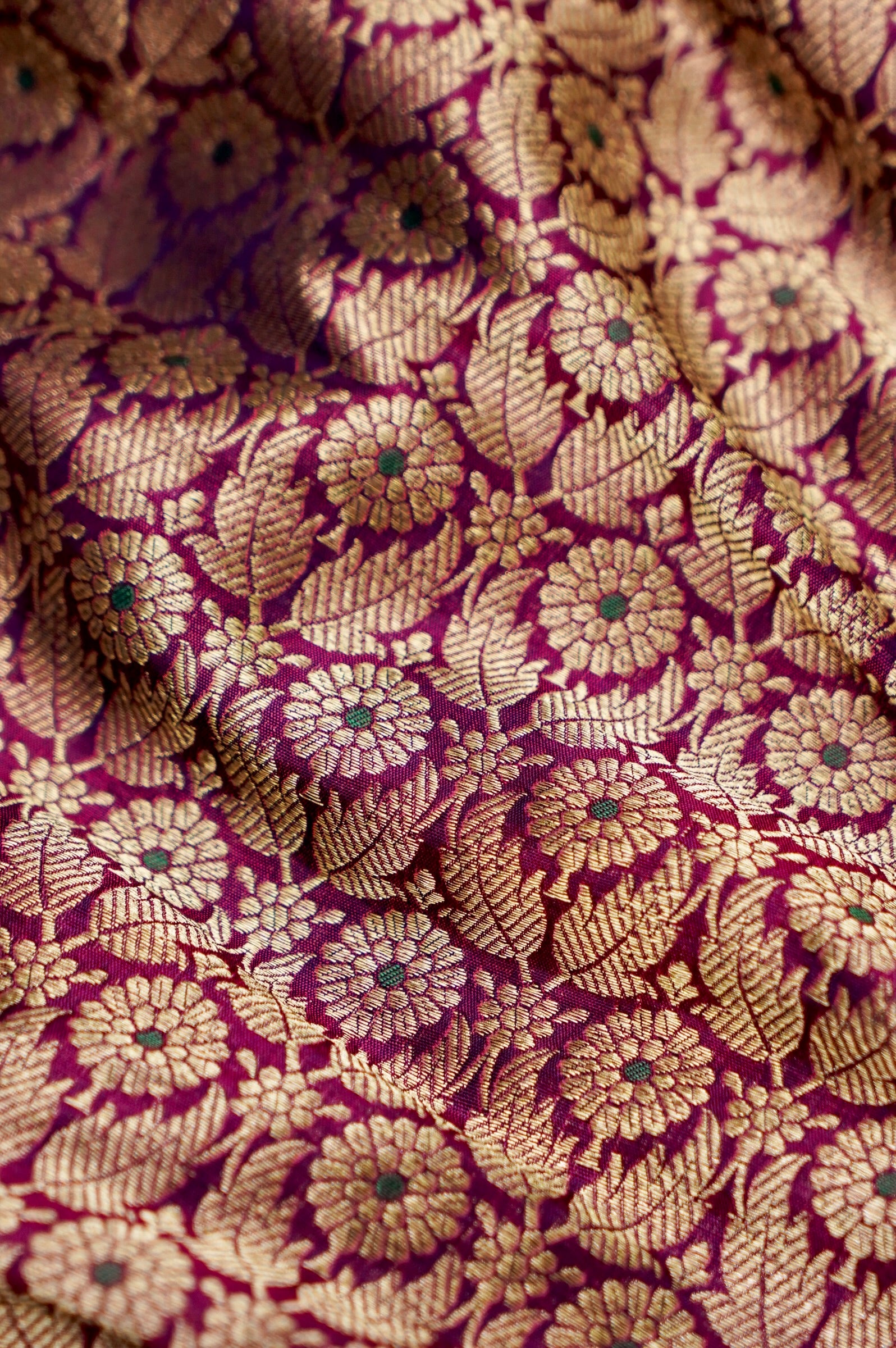 Pure Brocade Banarasi Leaf & Daisy Jaal Fabric in Purple - Khinkhwab