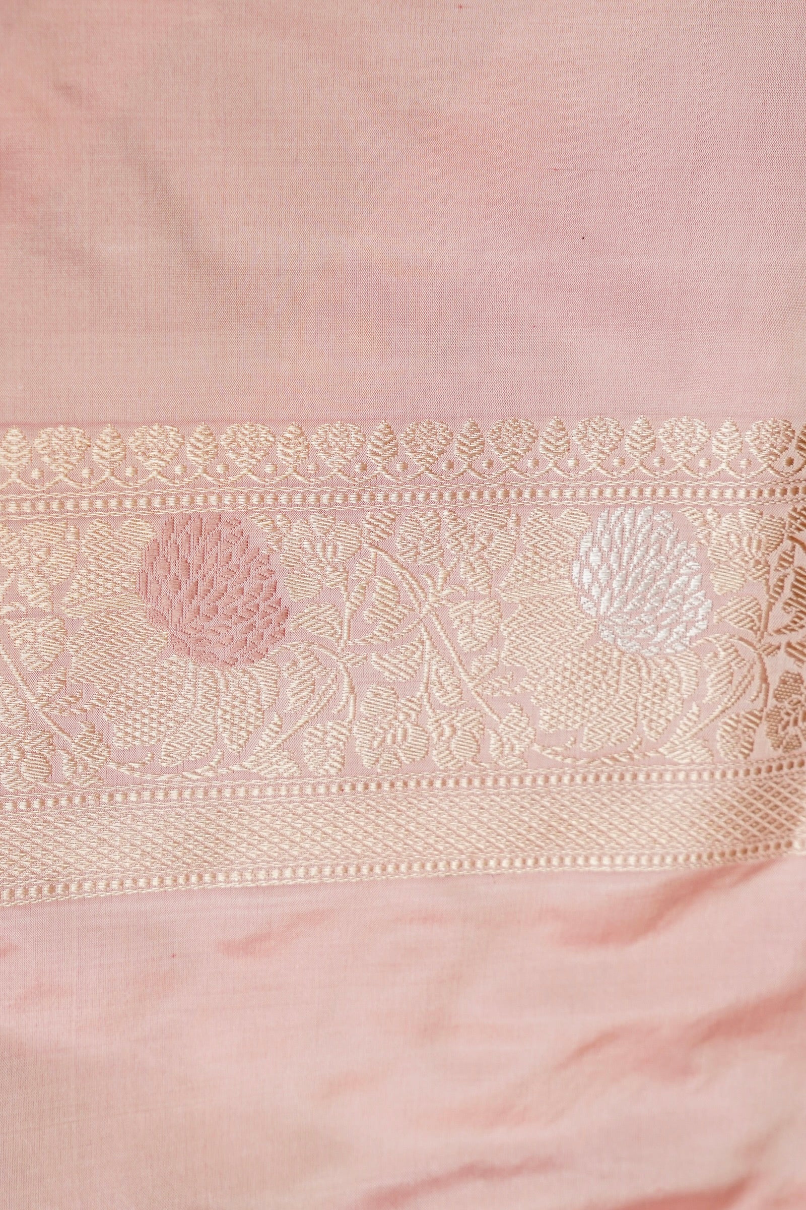 Banarasi Rangkat Katan Kadwa Handloom Saree in Pink Beige - Khinkhwab