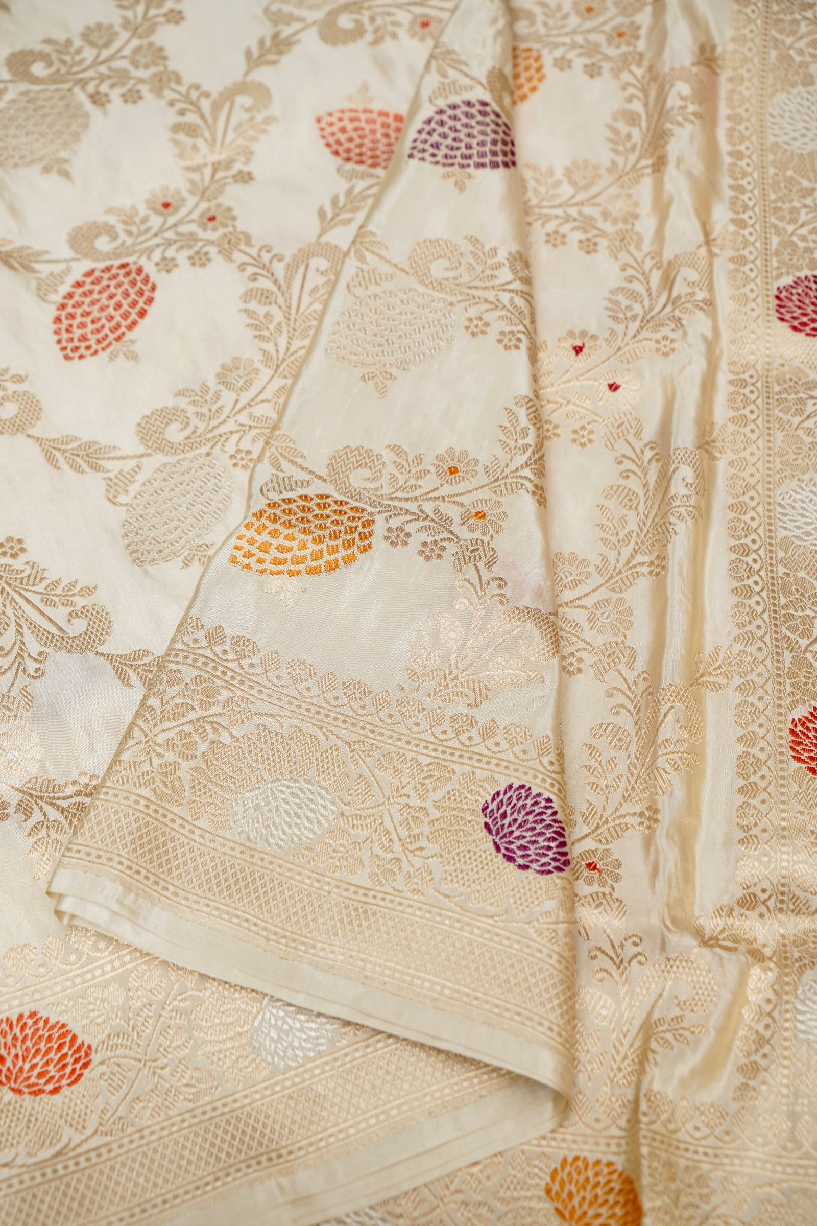 Banarasi Katan by Tissue Silk Kadwa Handloom Saree in Ivory - Khinkhwab