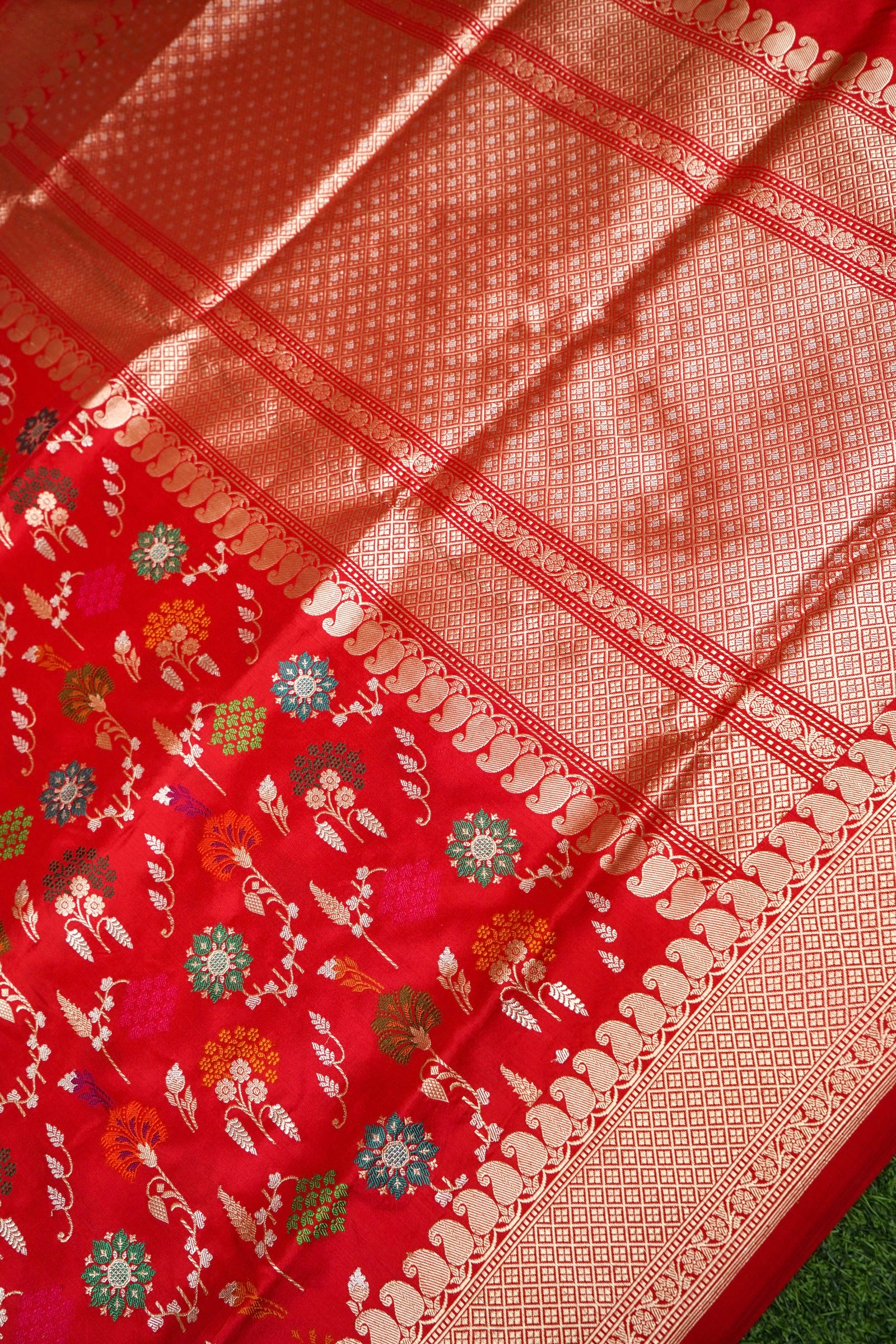 Banarasi Katan Silk Kadwa Handloom Saree in Red - Khinkhwab