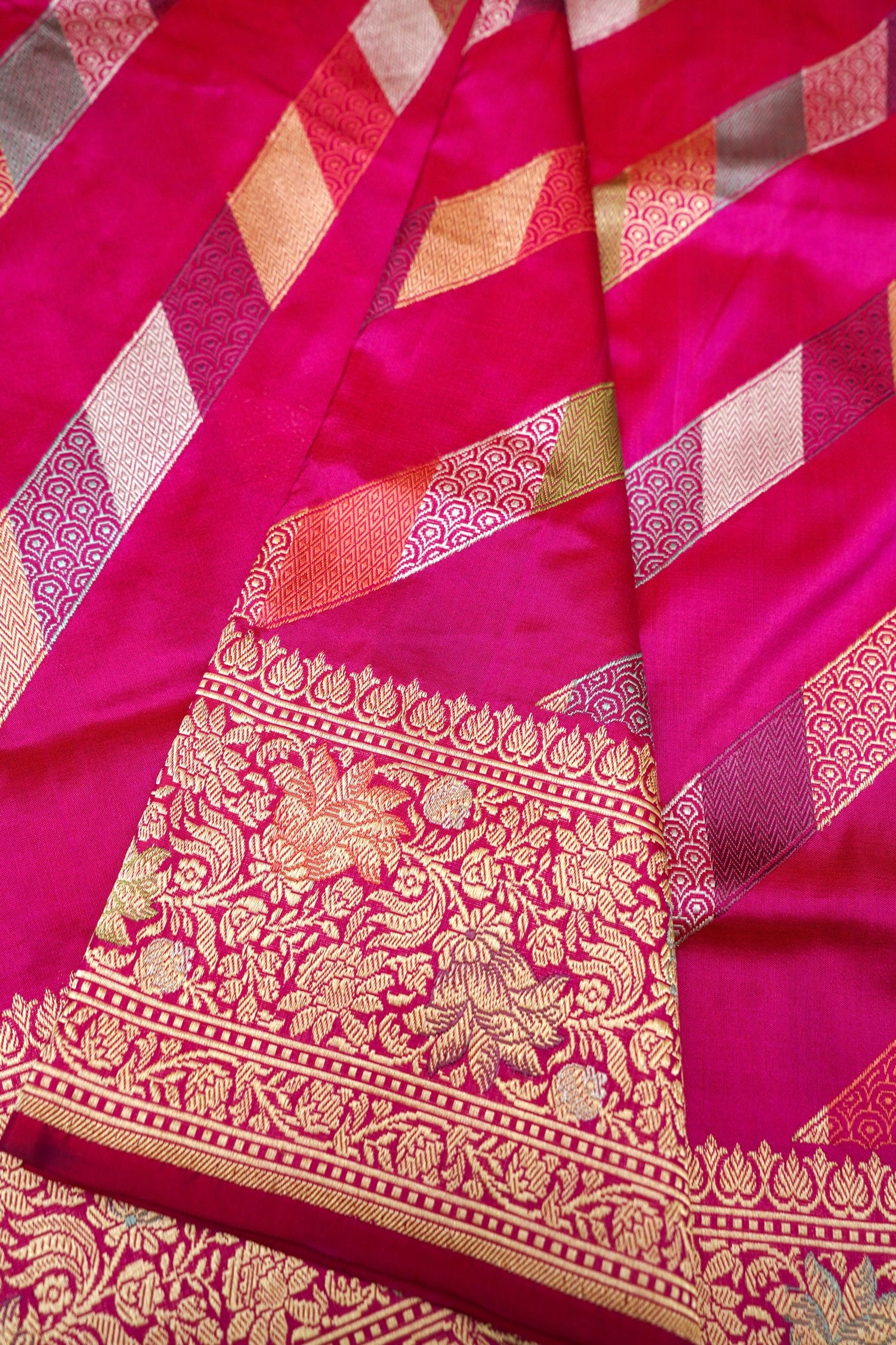 Handloom Kadwa Katan Silk Banarasi Saree in Pink - Khinkhwab