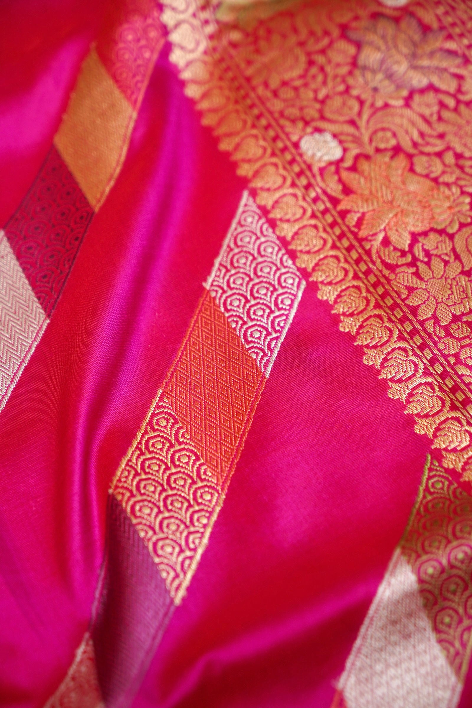 Handloom Kadwa Katan Silk Banarasi Saree in Pink - Khinkhwab