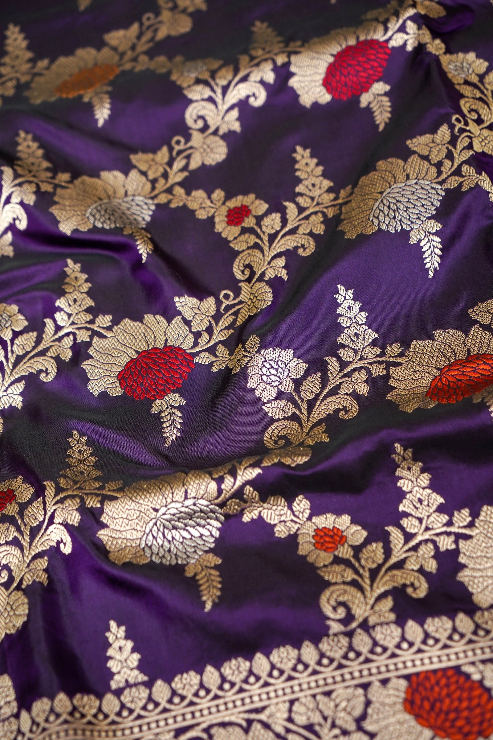 Handloom Kadwa Katan Silk Banarasi Saree in Purple - Khinkhwab