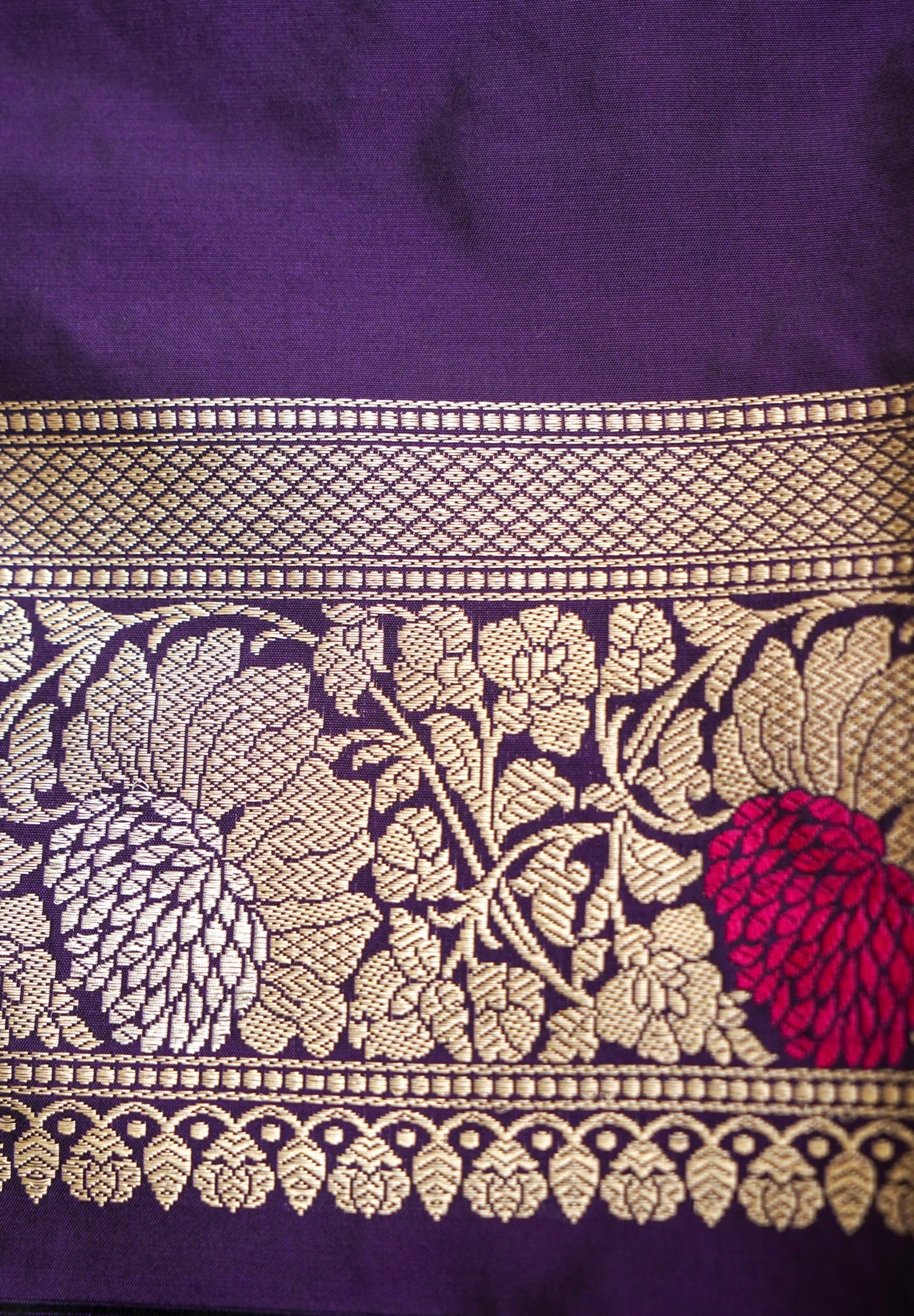 Handloom Kadwa Katan Silk Banarasi Saree in Purple - Khinkhwab