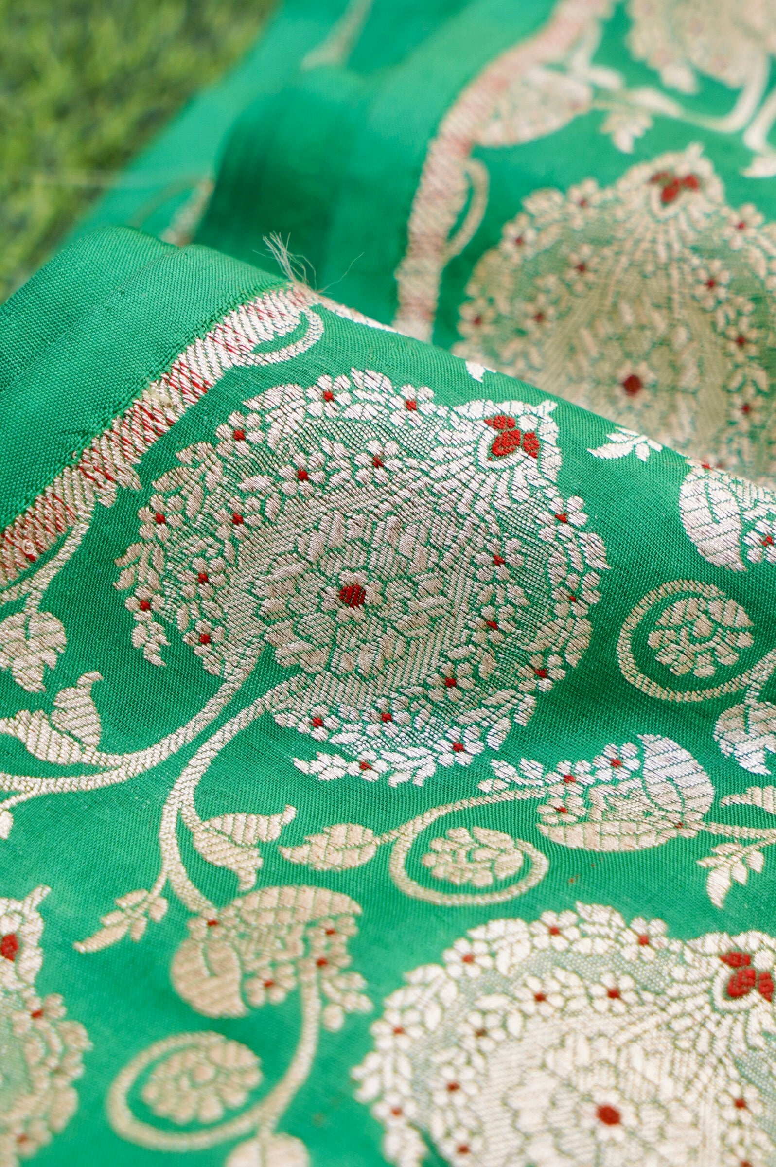 Pure Brocade Banarasi Peony Vine Fabric in Green - Khinkhwab