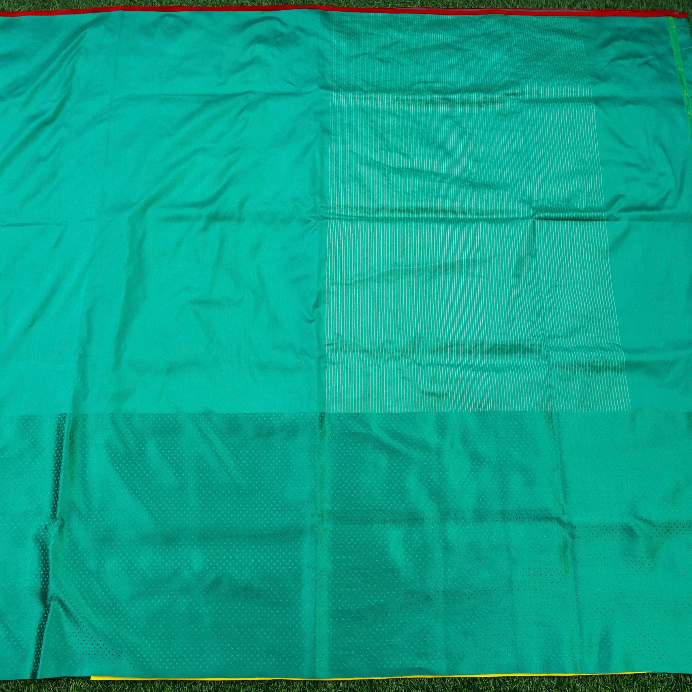 Handwoven Pure Mashru Silk Banarasi Saree - Khinkhwab