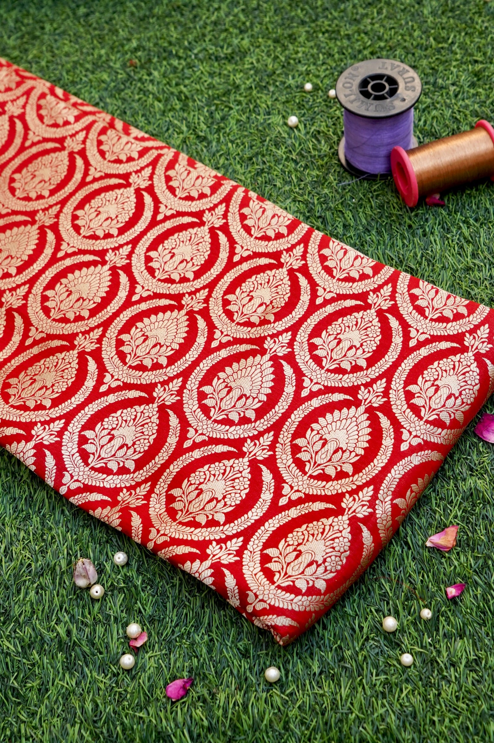Pure Brocade Banarasi Medallion Jaal Fabric in Red - Khinkhwab