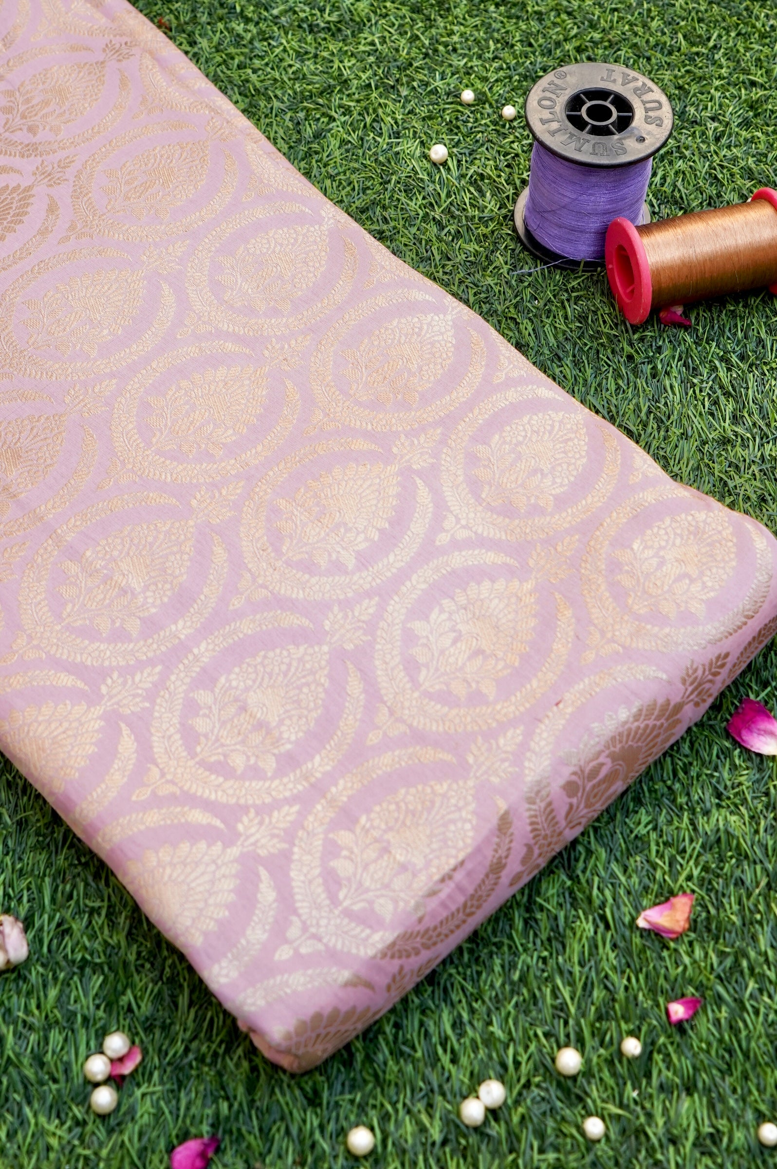 Pure Brocade Banarasi Medallion Jaal Fabric in Pink - Khinkhwab