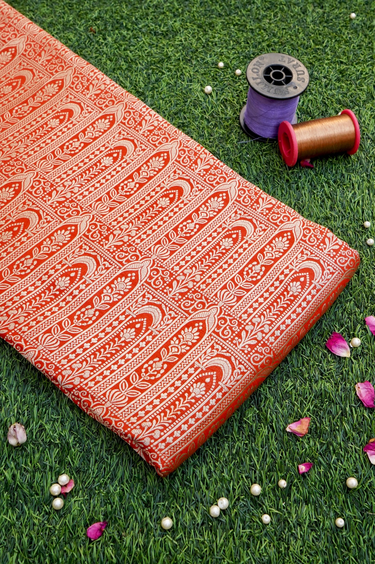 Pure Brocade Banarasi Vertical Jaal Fabric in Red - Khinkhwab