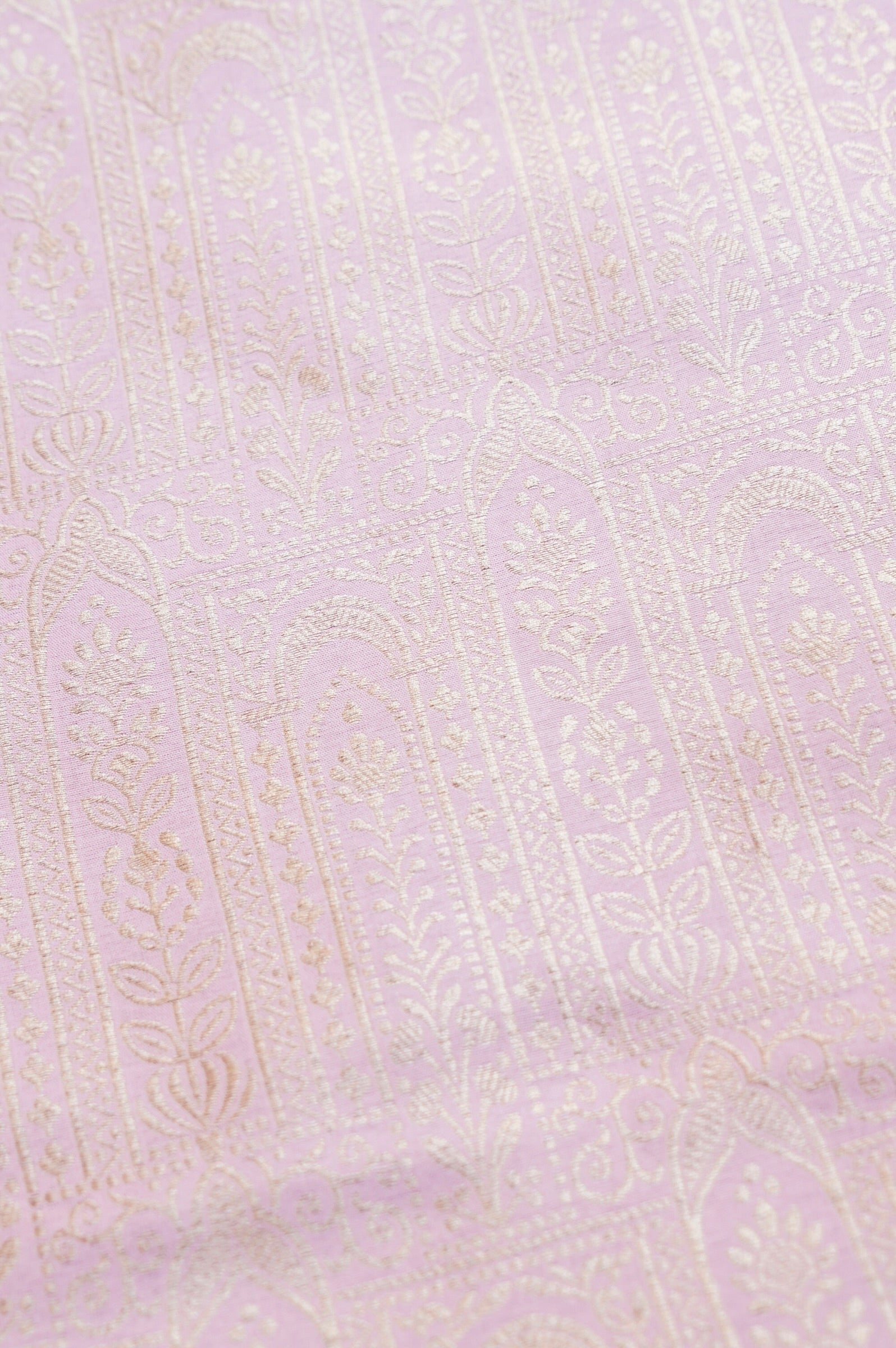 Pure Brocade Banarasi Vertical Jaal Fabric in Pink - Khinkhwab