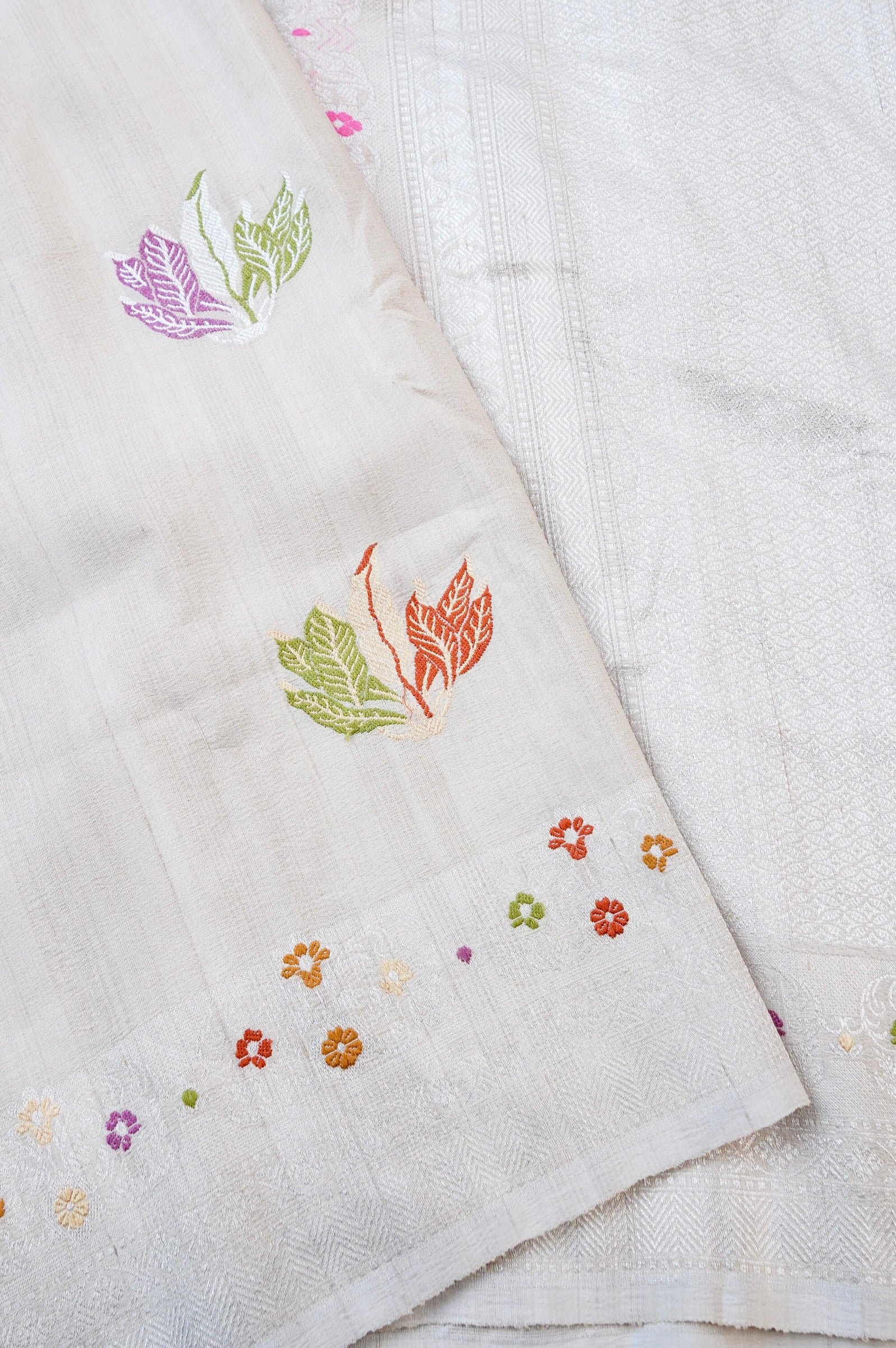 Handwoven Banarasi Tussar Silk Meenakari Saree