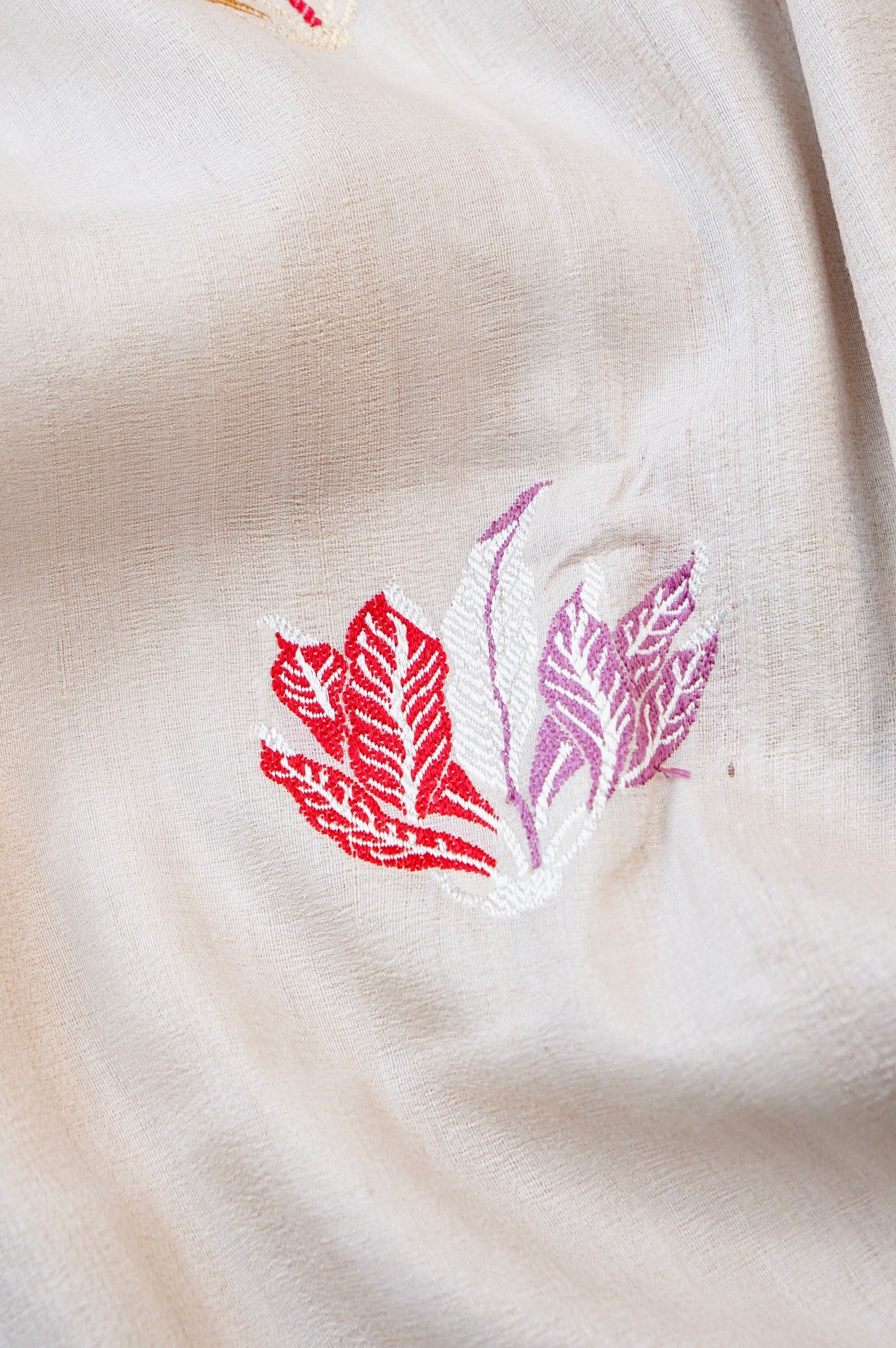 Handwoven Banarasi Tussar Silk Meenakari Saree