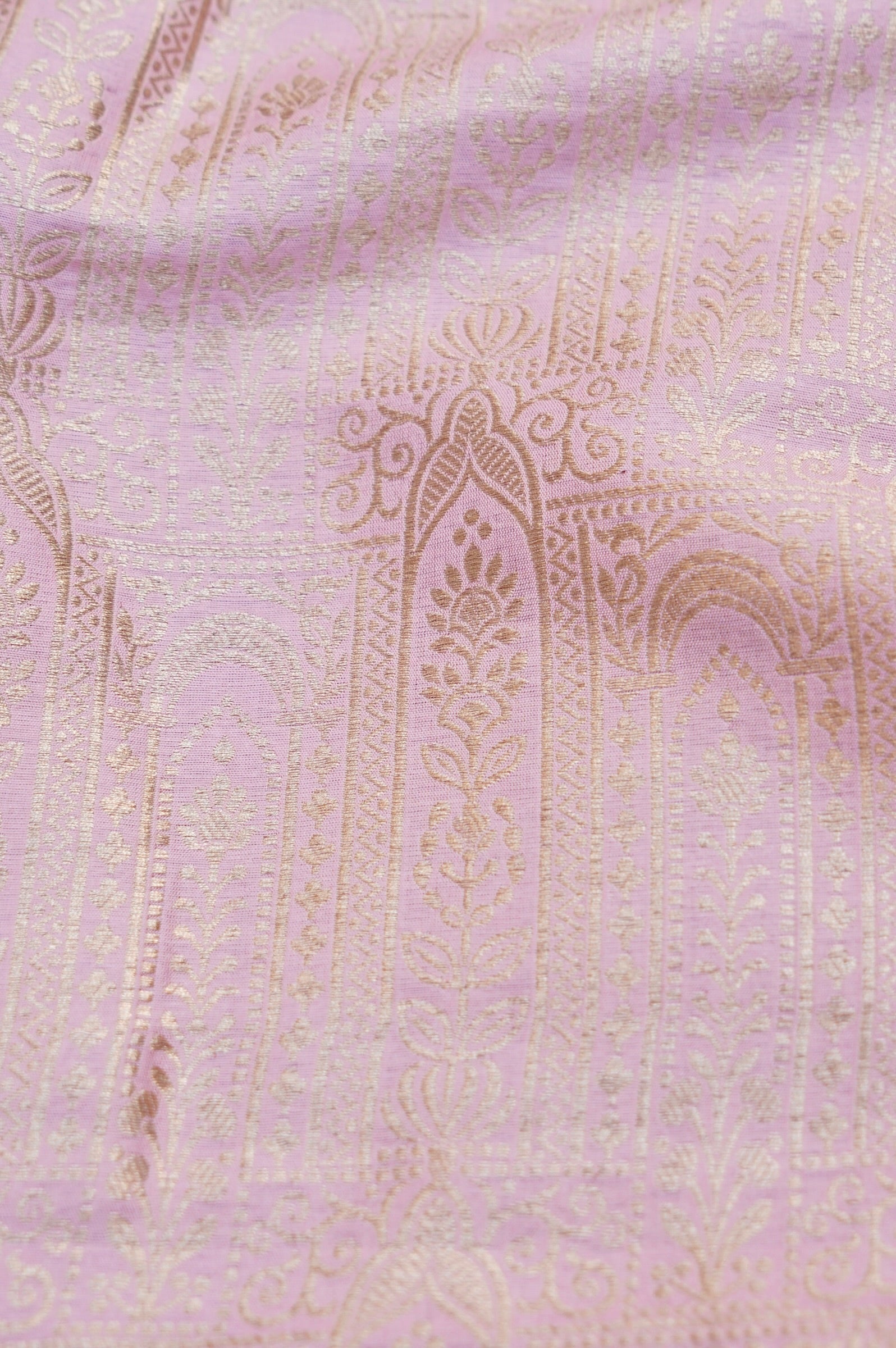 Pure Brocade Banarasi Vertical Jaal Fabric in Pink - Khinkhwab