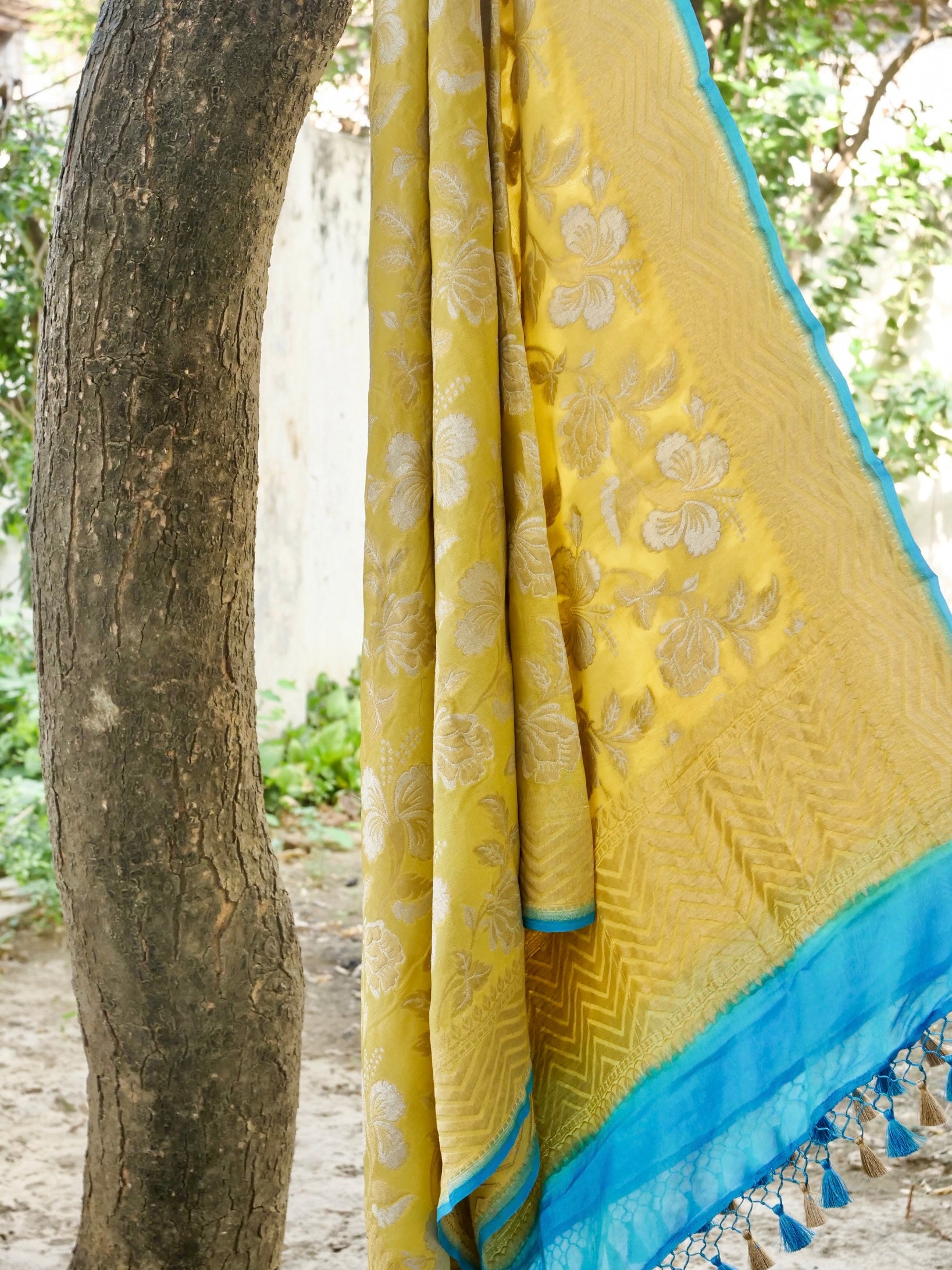 Banarasi Georgette Dahlia Dupatta in Yellow