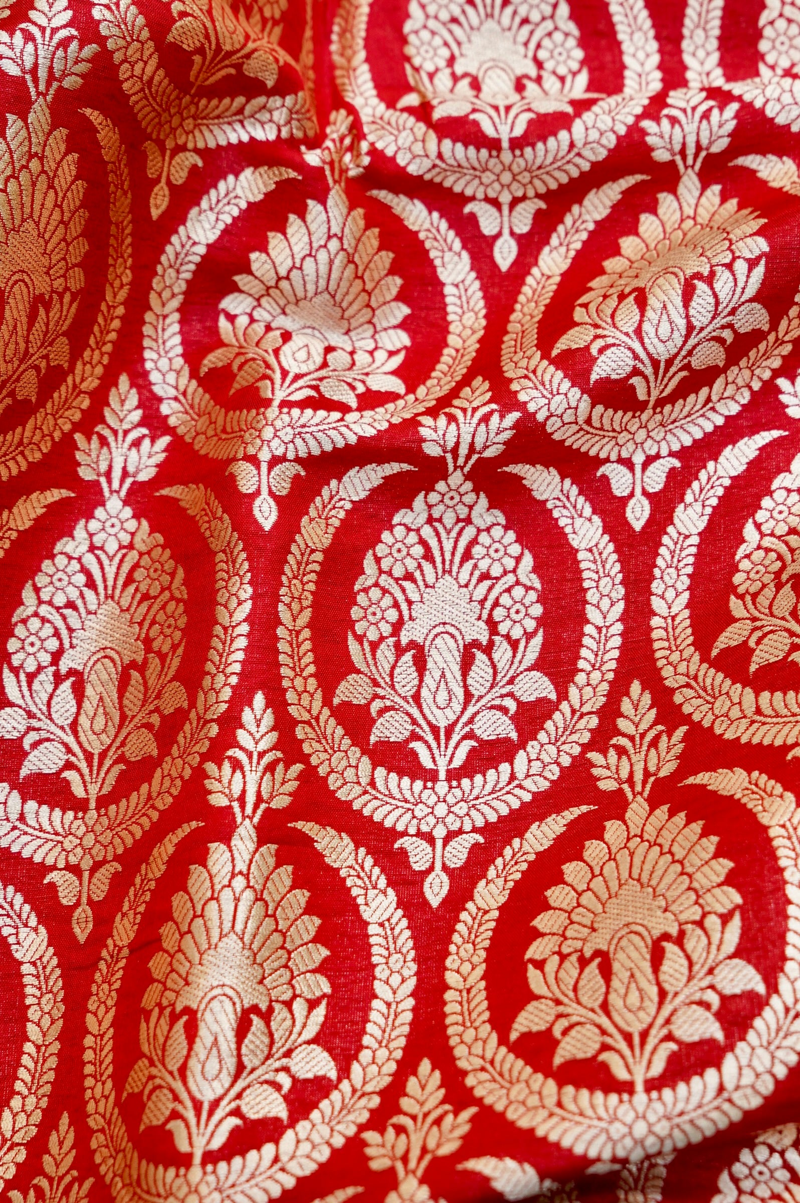Pure Brocade Banarasi Medallion Jaal Fabric in Red - Khinkhwab