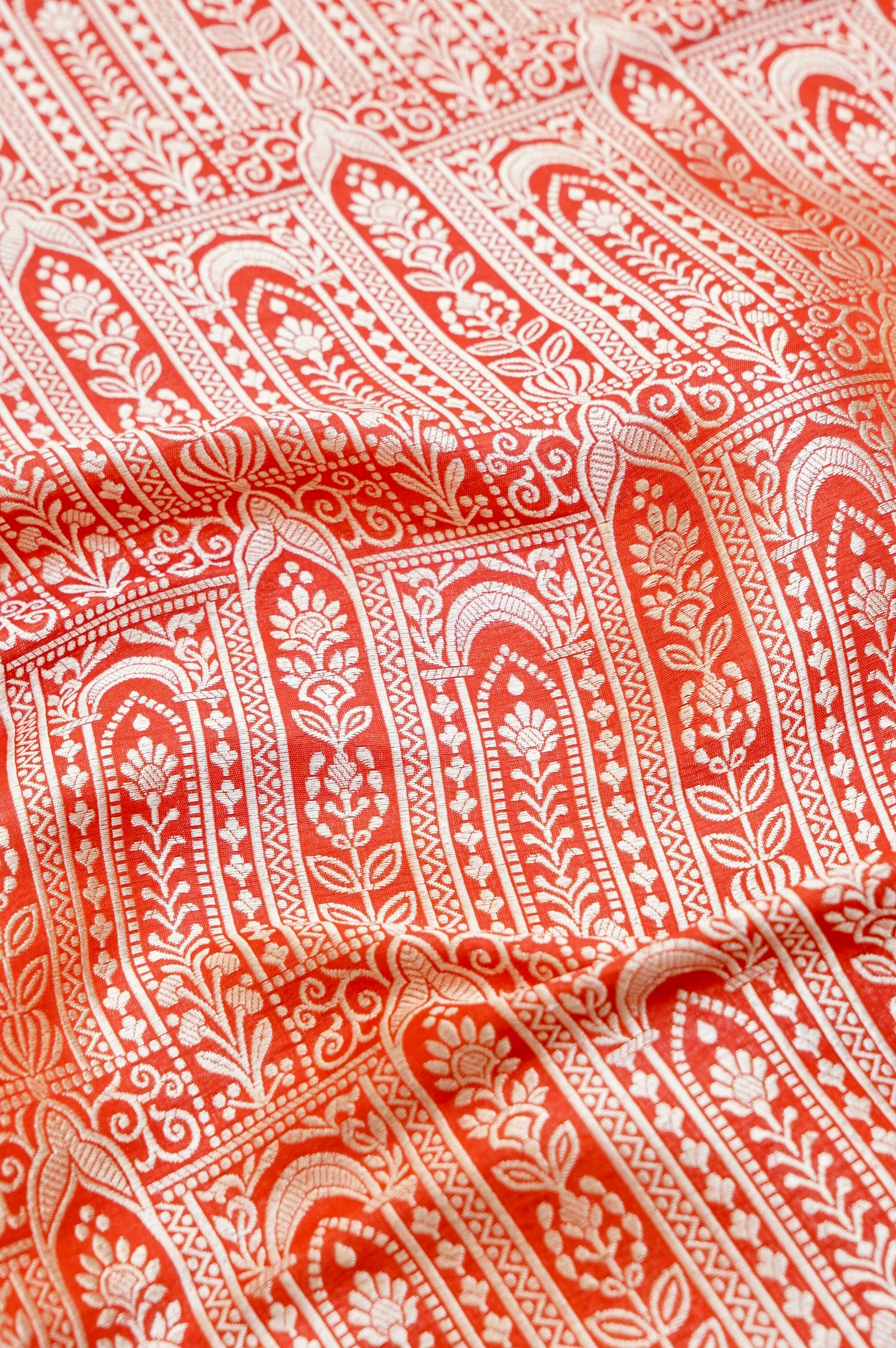 Pure Brocade Banarasi Vertical Jaal Fabric in Red - Khinkhwab
