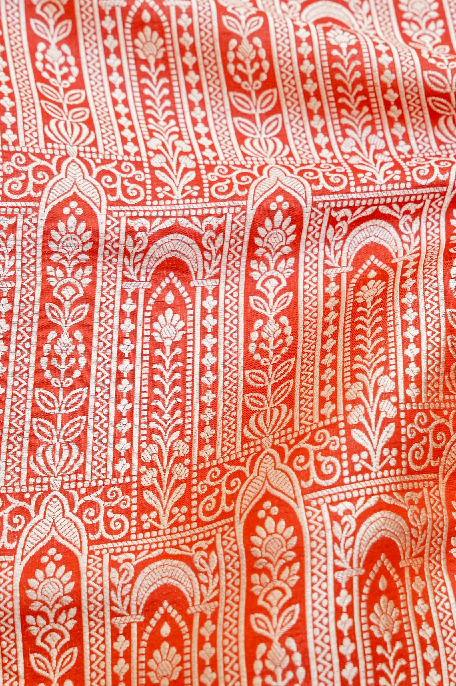 Pure Brocade Banarasi Vertical Jaal Fabric in Red - Khinkhwab