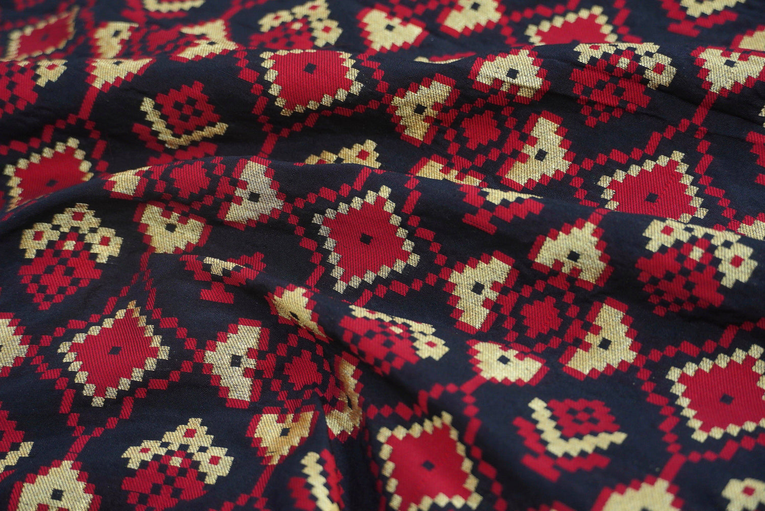 Mehroon & Red Ikaat Banarasi Fabric