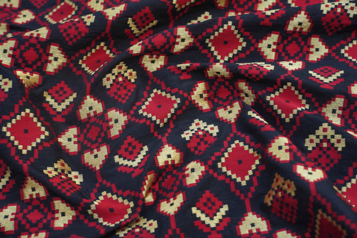 Mehroon & Red Ikaat Banarasi Fabric