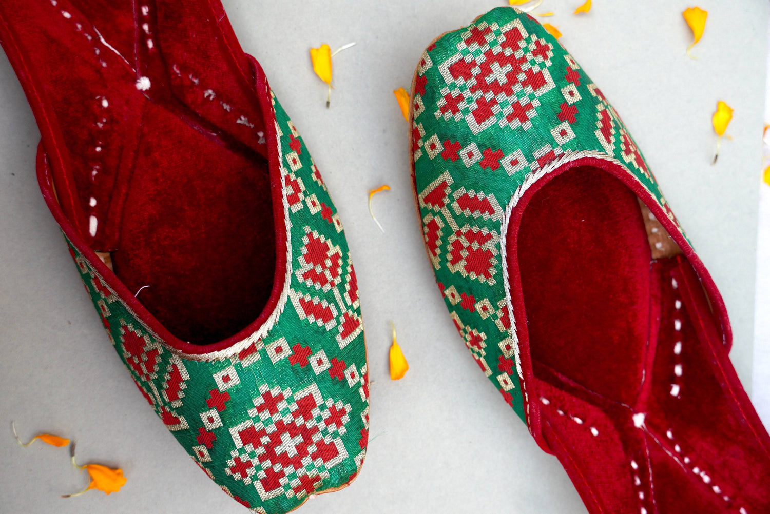 Handcrafted Green Punjabi Jutti with Velvet