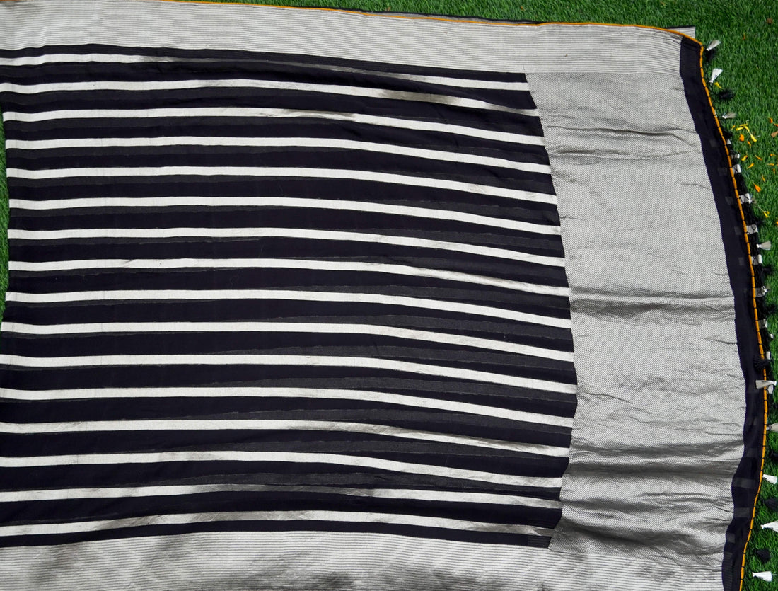 Black Pure Georgette Handloom Stripes Banarasi Saree