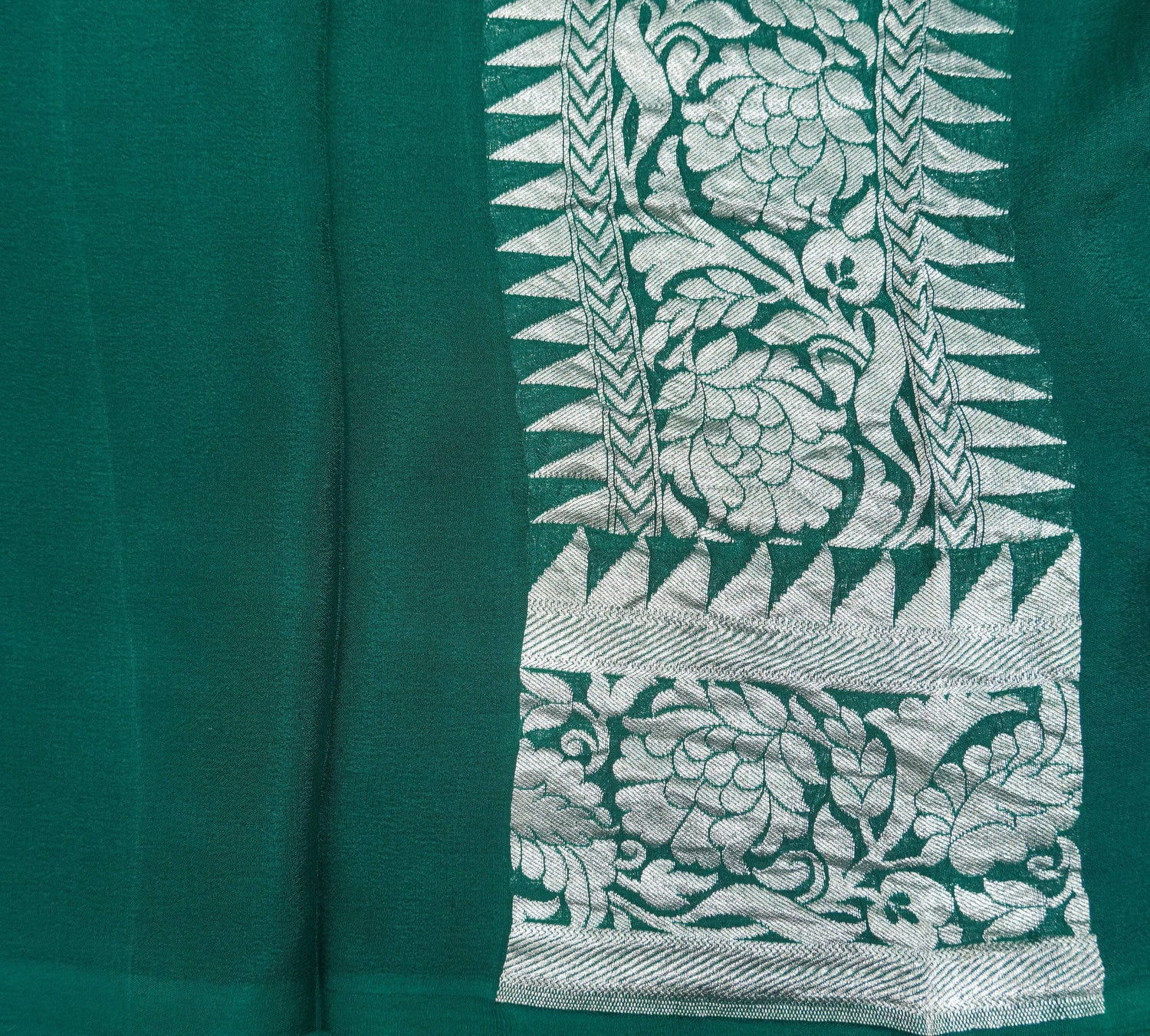 Banarasi Ashrafi Boota Georgette Saree