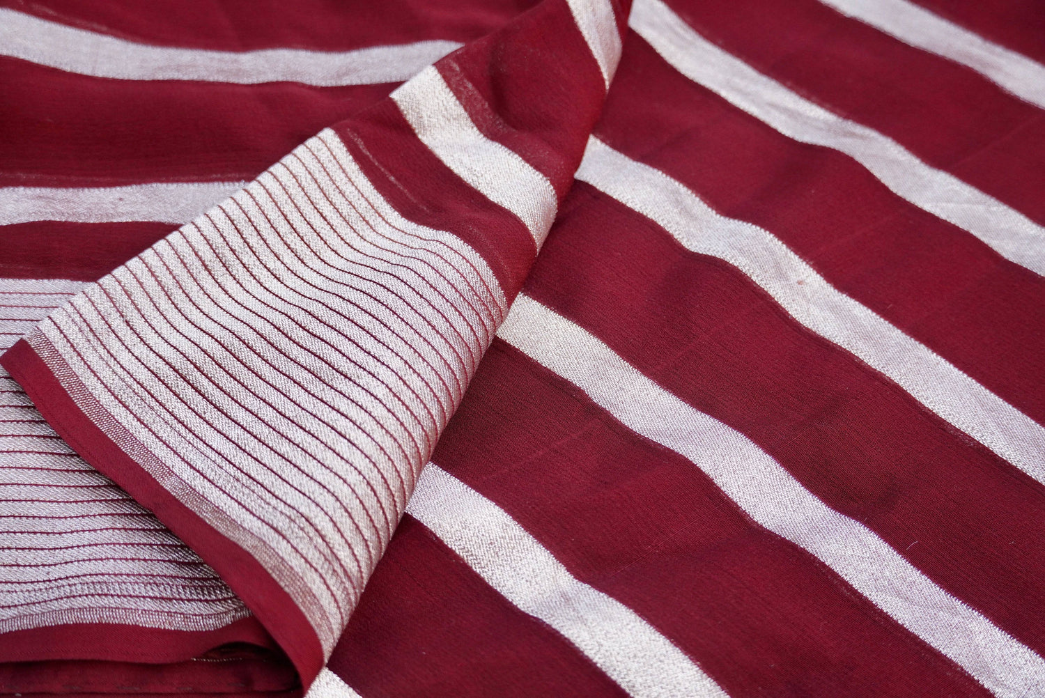 Pure Georgette Handloom Stripes Banarasi Saree