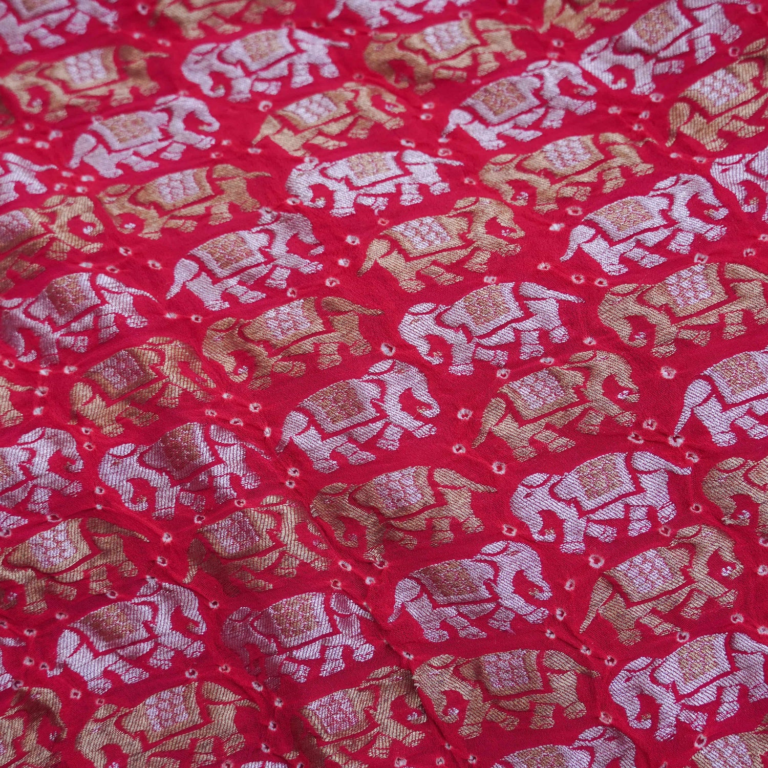 Red Pure Georgette Handloom Banarasi Bandhani Suit Fabric