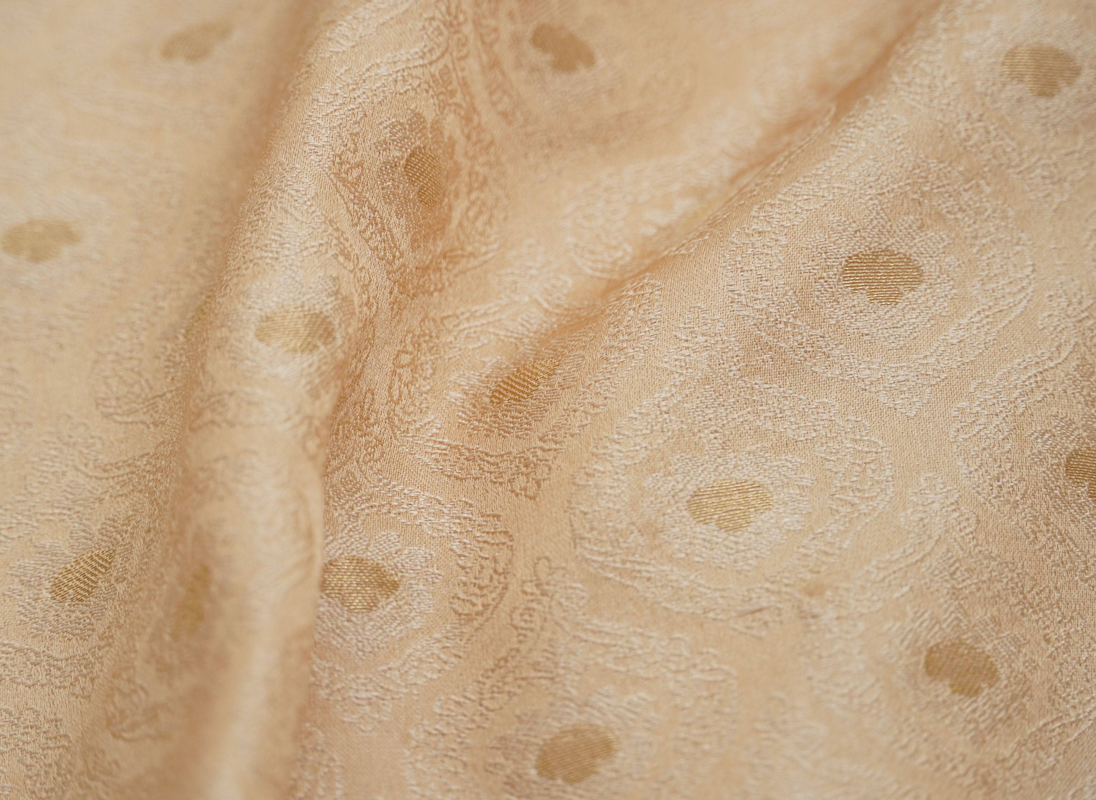 Handloom Banarasi Tanchoi Silk Jasmine Fabric