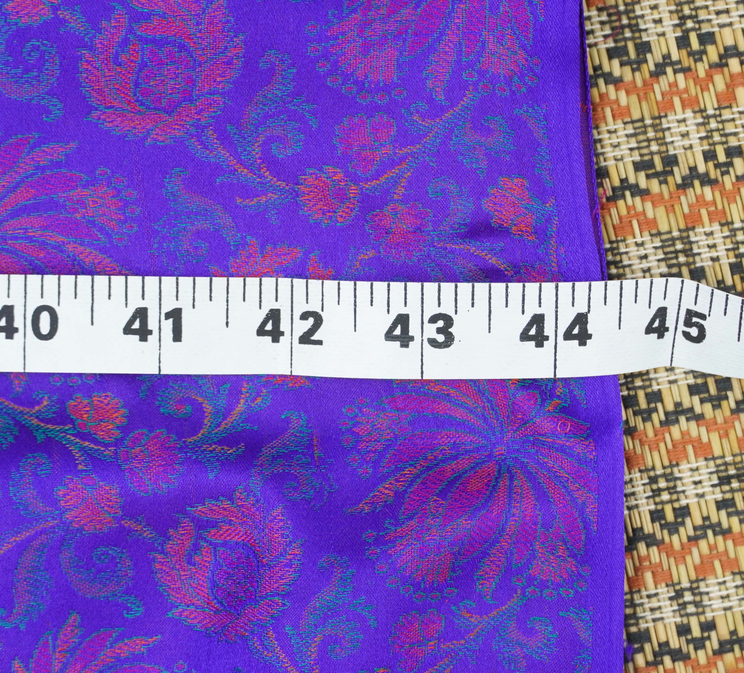 Handloom Banarasi Guldaudi Tanchoi Silk Fabric
