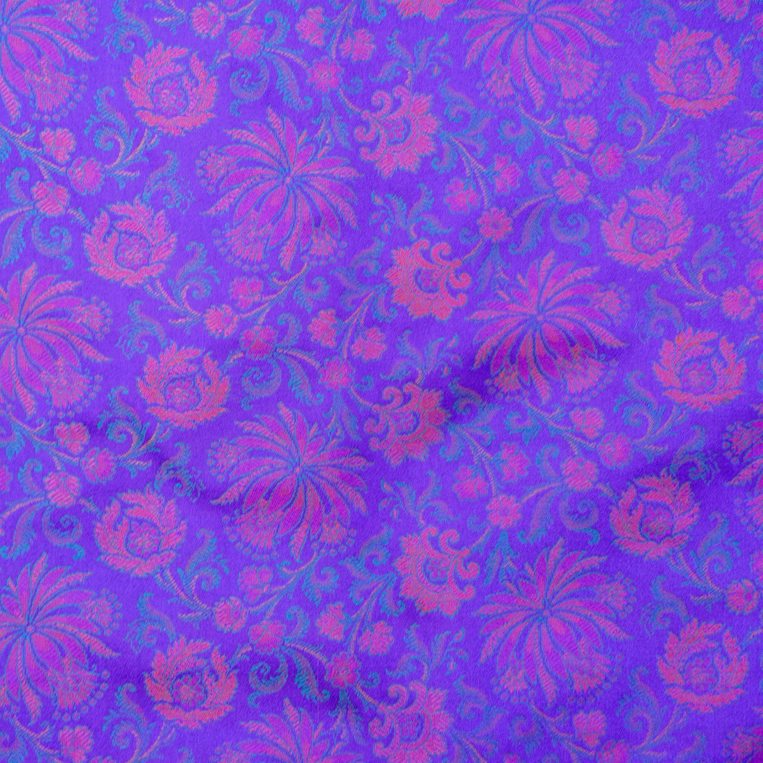 Handloom Banarasi Guldaudi Tanchoi Silk Fabric