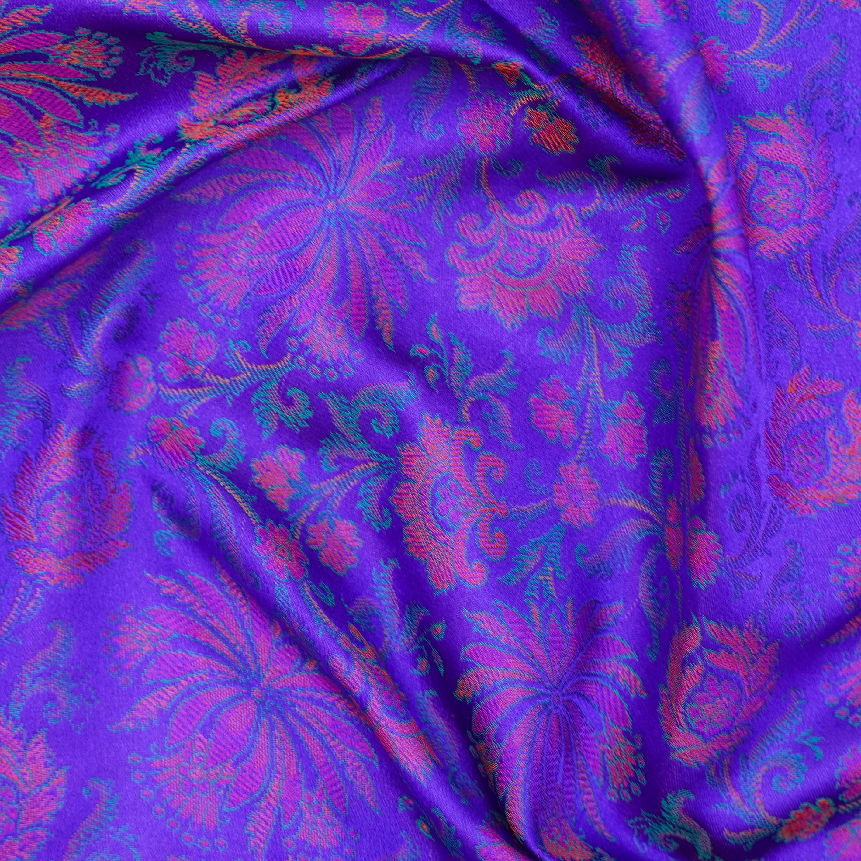 Handloom Banarasi Guldaudi Tanchoi Silk Fabric