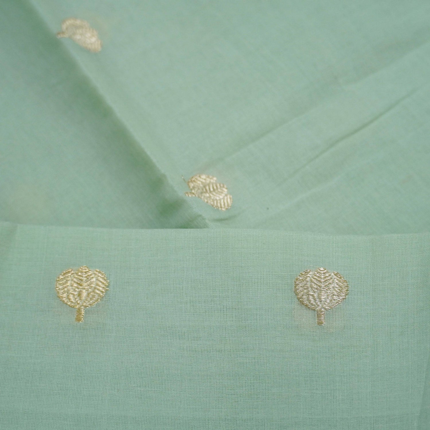 Handwoven Pure Cotton Banarasi Kadwa Booti Fabric