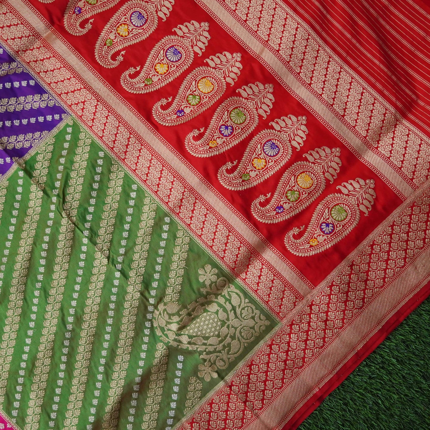 Handloom Banarasi Chauki Rangkat Silk Saree