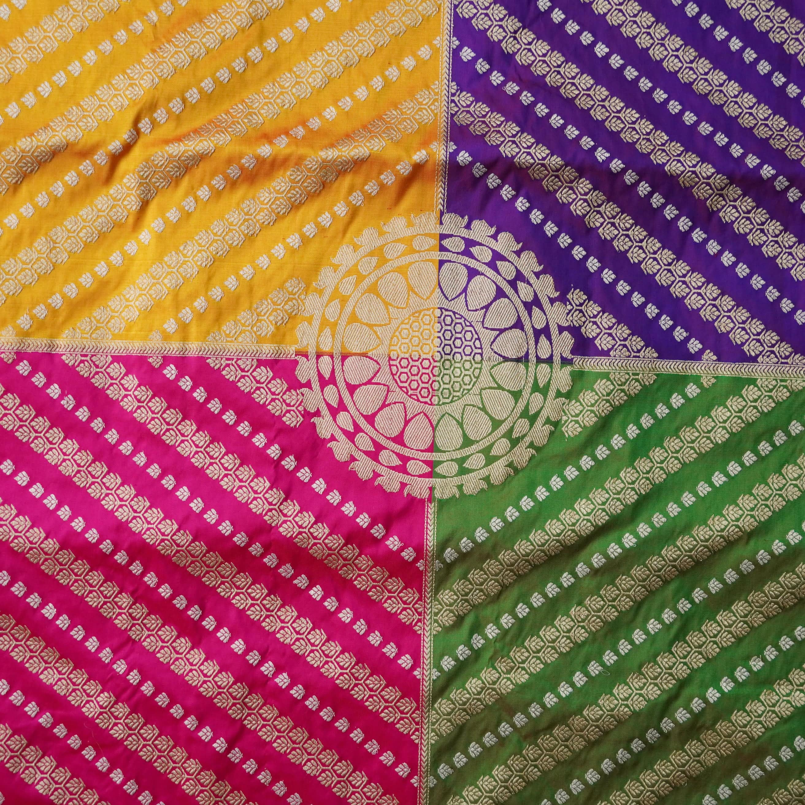 Handloom Banarasi Chauki Rangkat Silk Saree