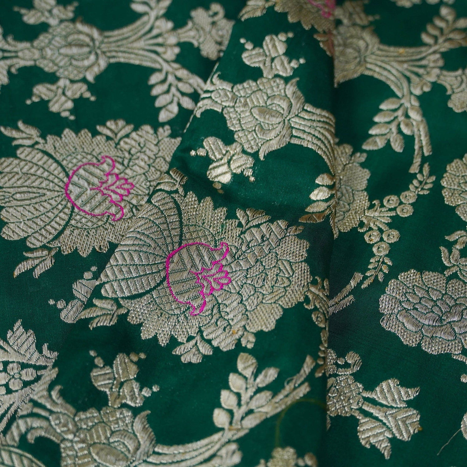 Handwoven Pure Katan Silk Green Mughal Boota Banarasi Saree