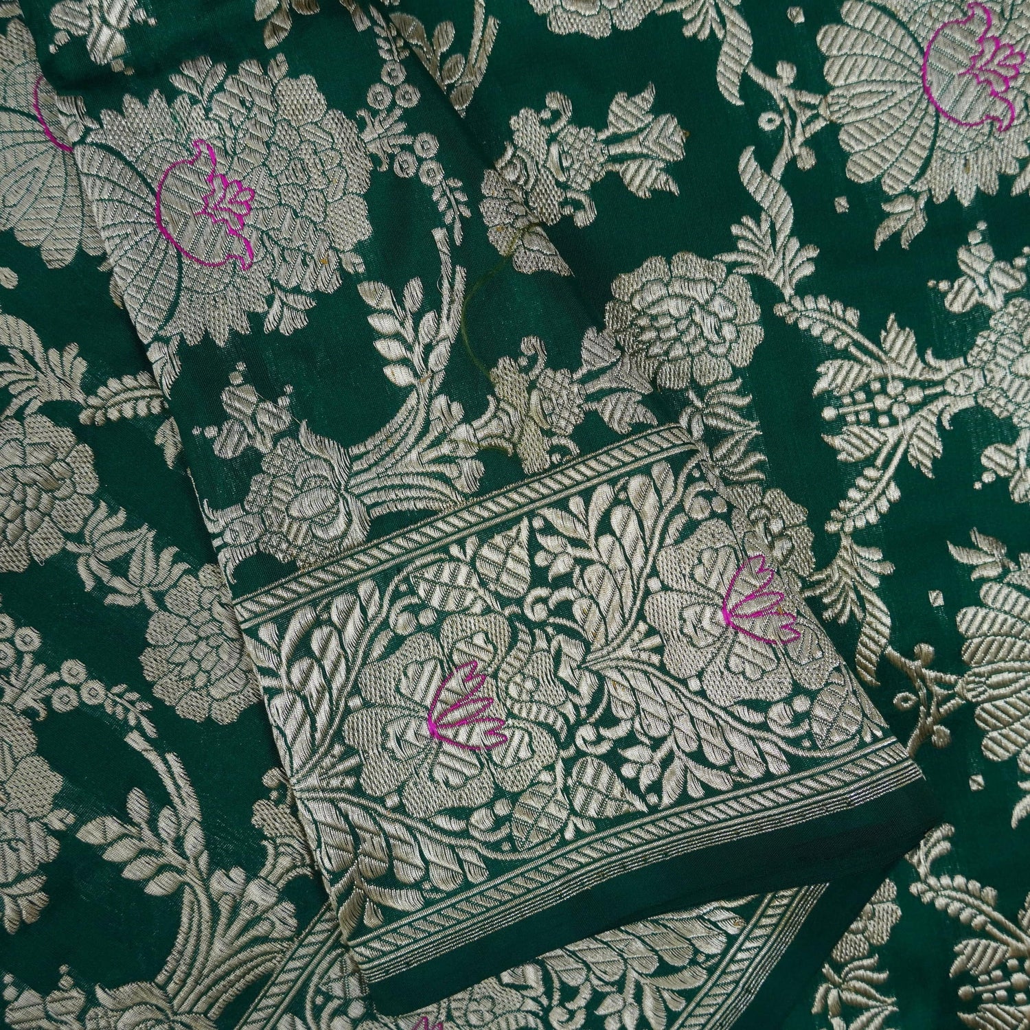 Handwoven Pure Katan Silk Green Mughal Boota Banarasi Saree