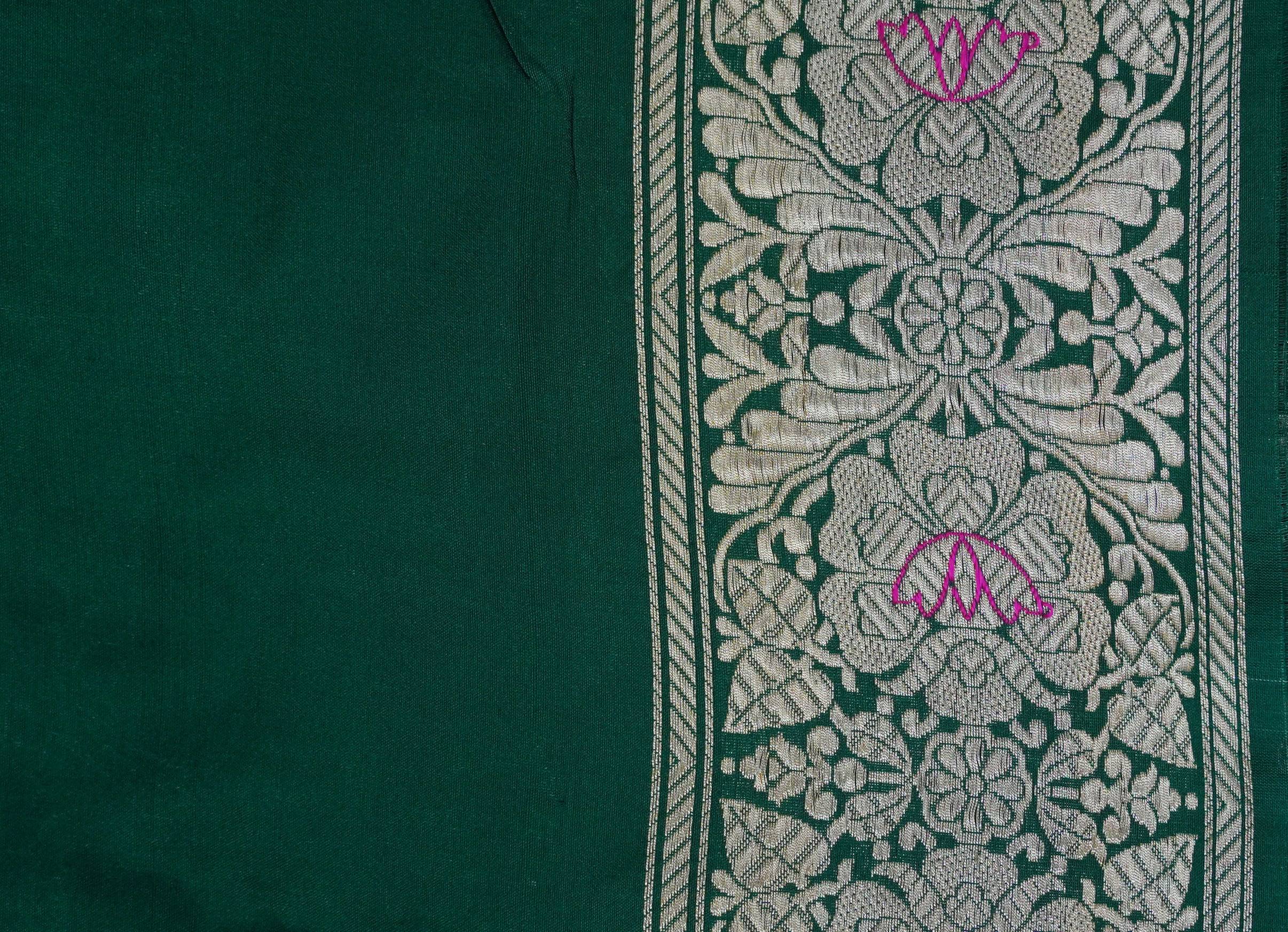 Handwoven Pure Katan Silk Green Mughal Boota Banarasi Saree