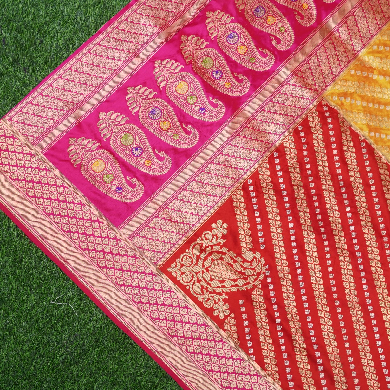 Handloom Banarasi Rangkat Silk Chauki Dupatta