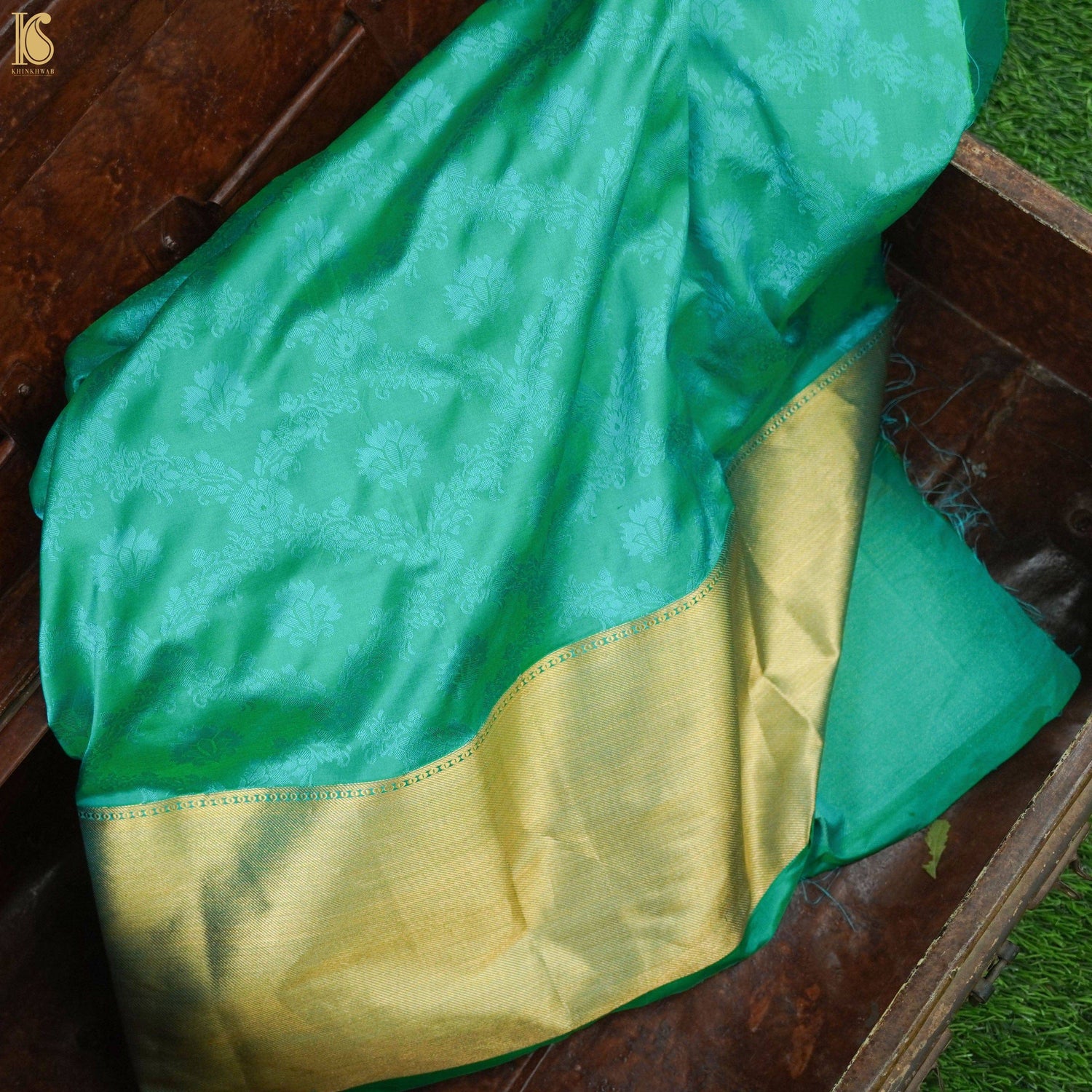 Pure Banarasi Handwoven Tanchui Fabric with Border