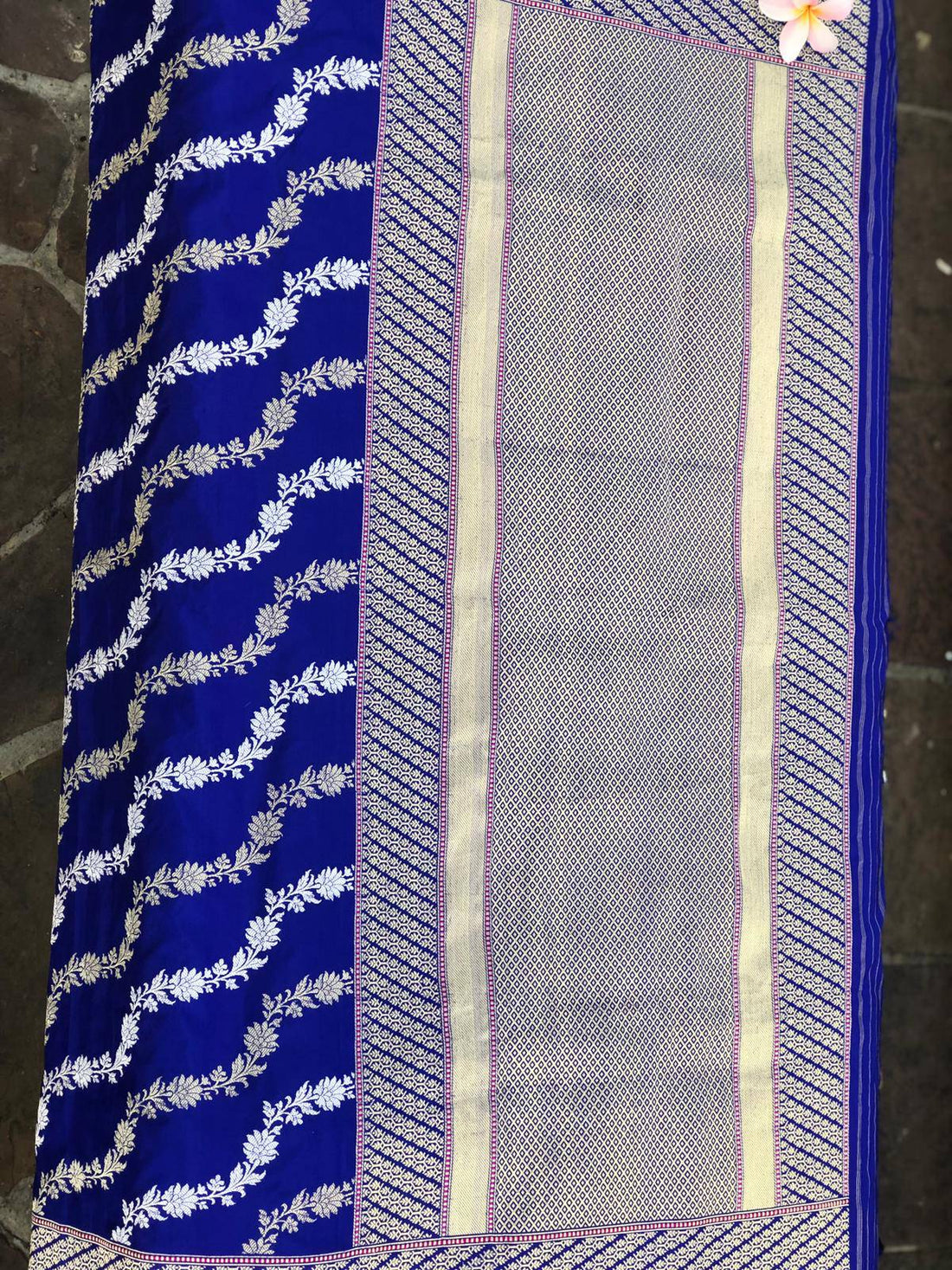 Royal Blue Pure Silk Aada Handwoven Banarasi Saree - Khinkhwab