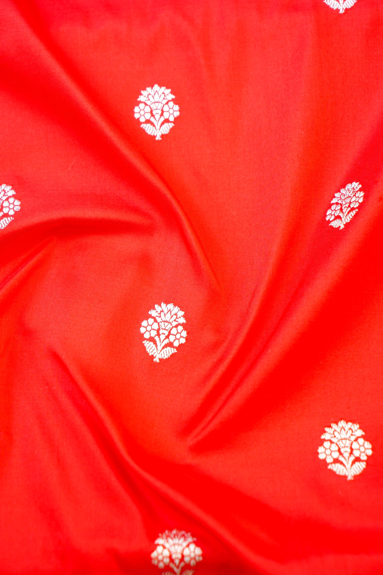 Handloom Banarasi Pure Katan Silk Kadwa Saree
