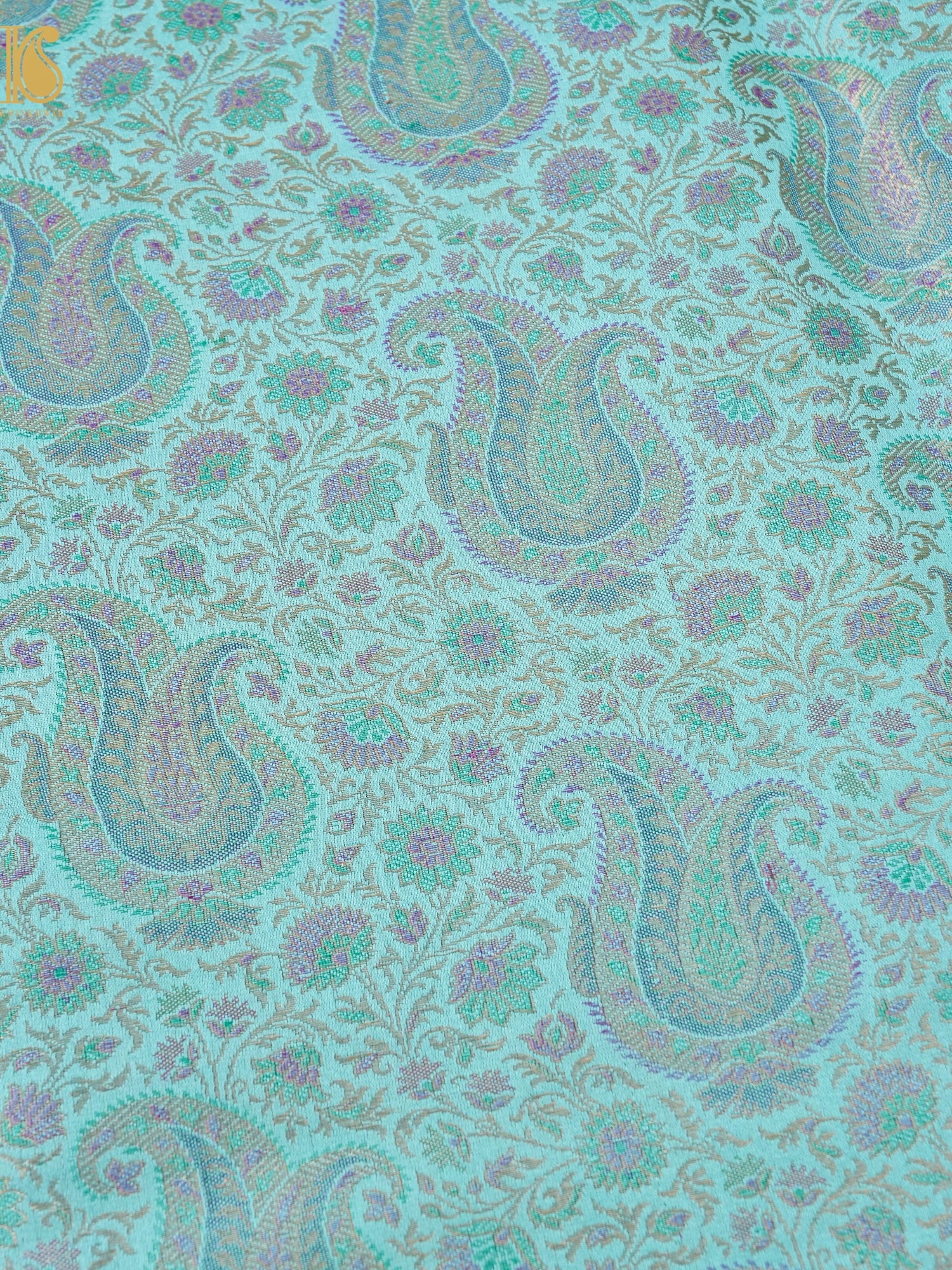 Handloom Banarasi Kalka Ambi Tanchoi Silk Fabric