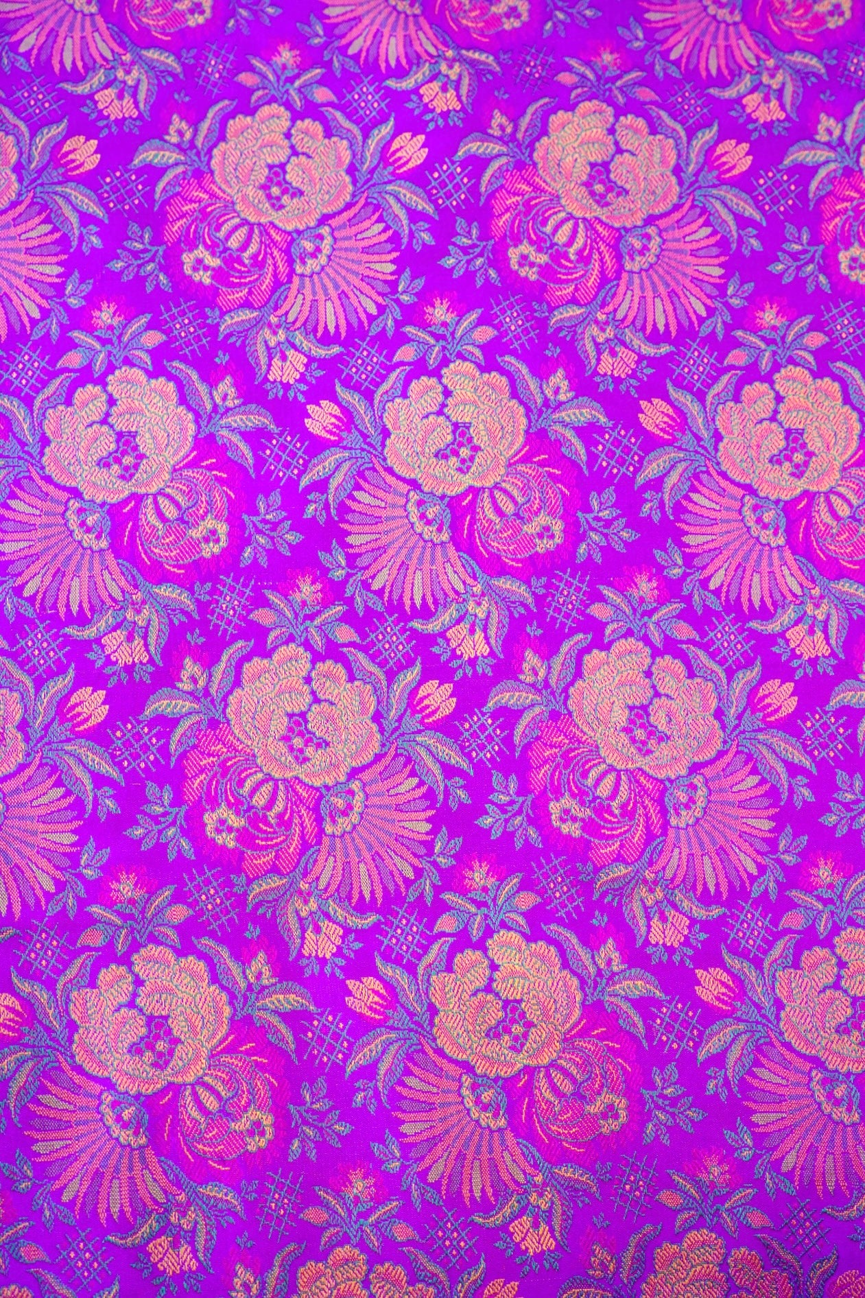 Handloom Banarasi Juhi Tanchoi Silk Fabric